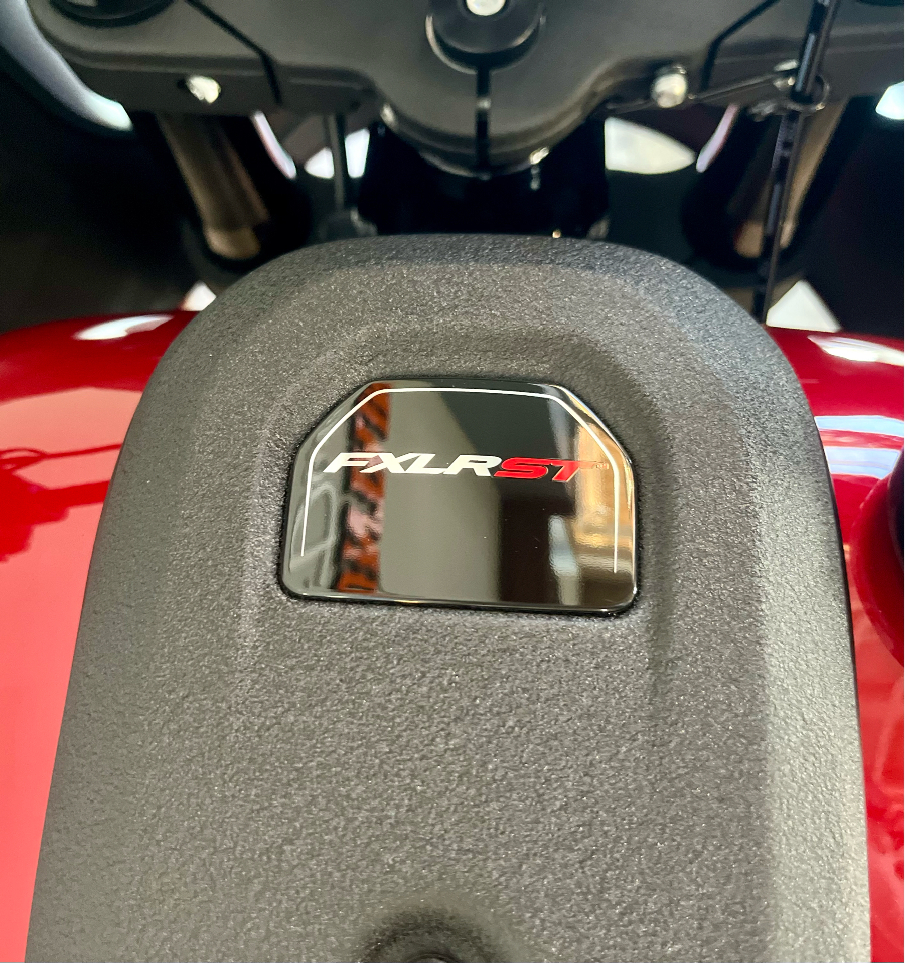2025 Harley-Davidson Low Rider® ST in Loveland, Colorado - Photo 12