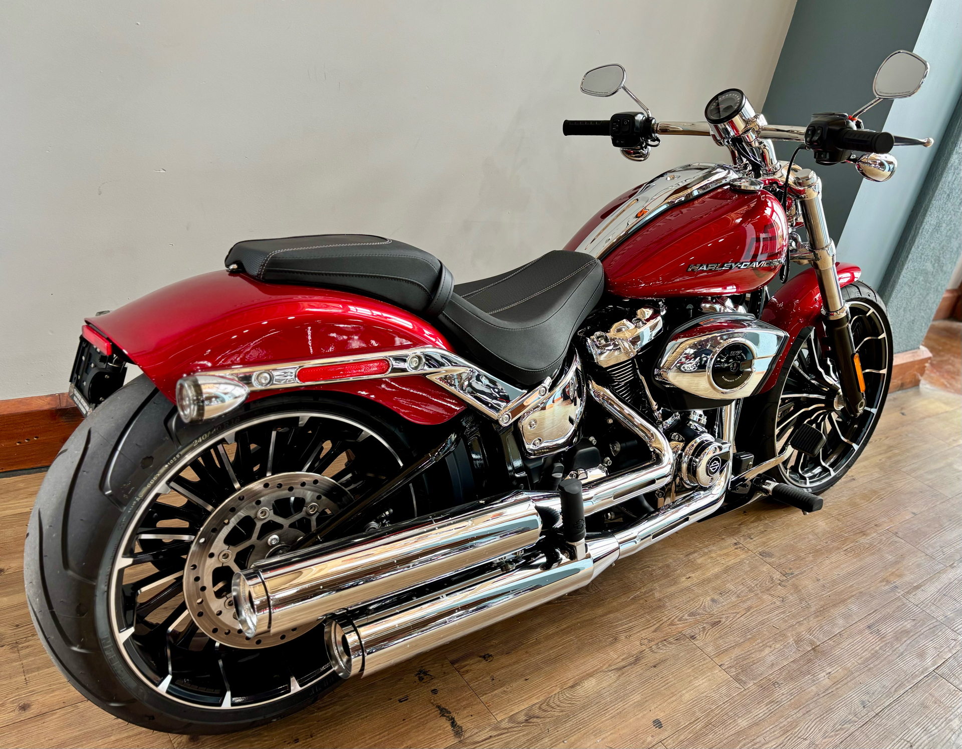 2025 Harley-Davidson Breakout® in Loveland, Colorado - Photo 3