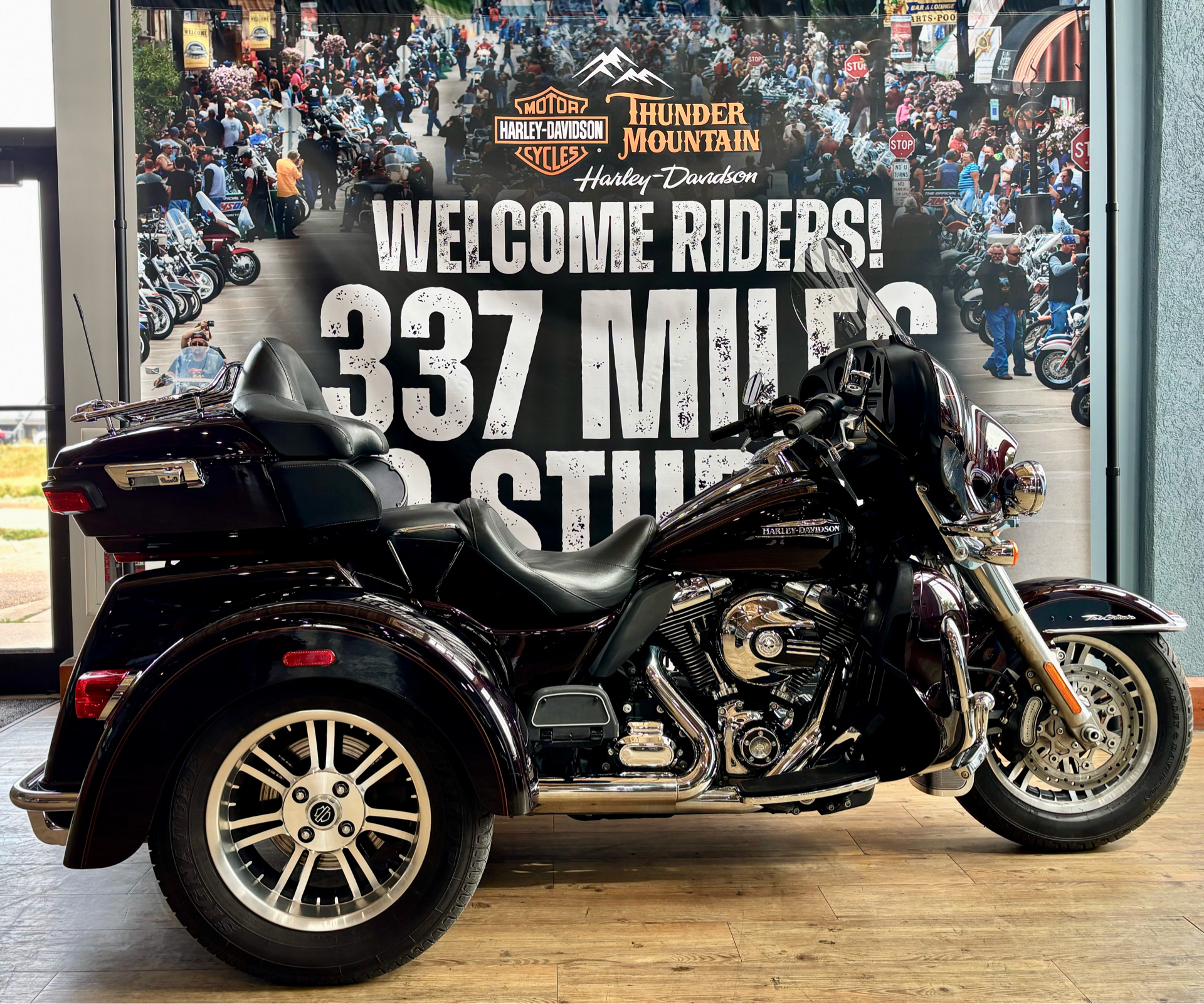 2014 Harley-Davidson Tri Glide® Ultra in Loveland, Colorado - Photo 1