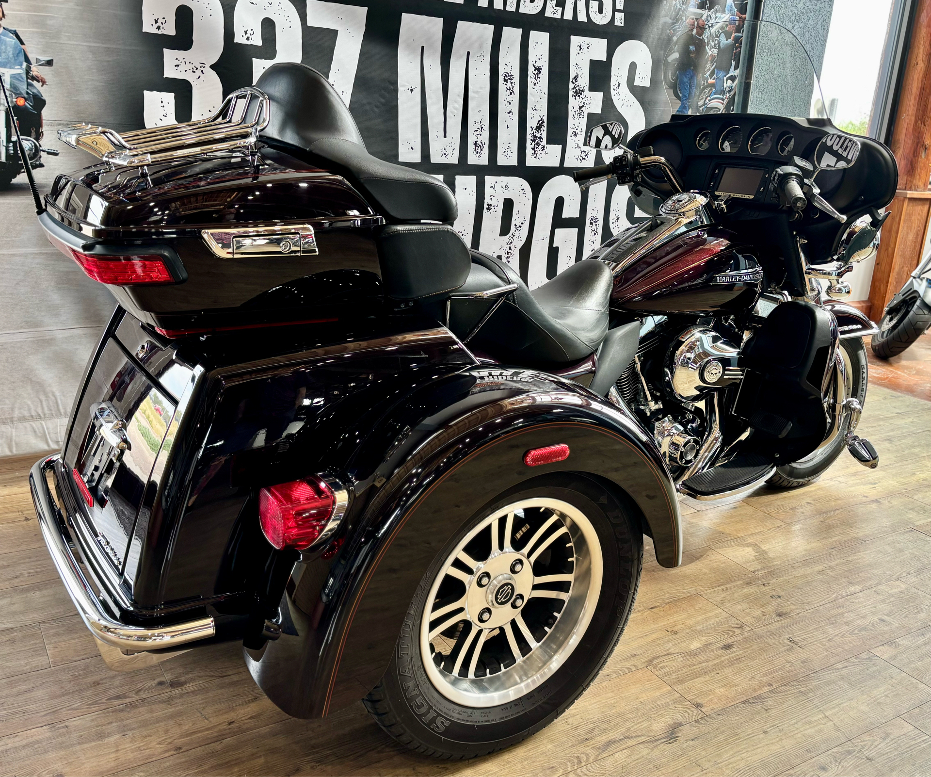 2014 Harley-Davidson Tri Glide® Ultra in Loveland, Colorado - Photo 3
