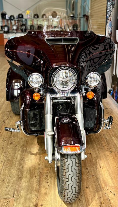 2014 Harley-Davidson Tri Glide® Ultra in Loveland, Colorado - Photo 4
