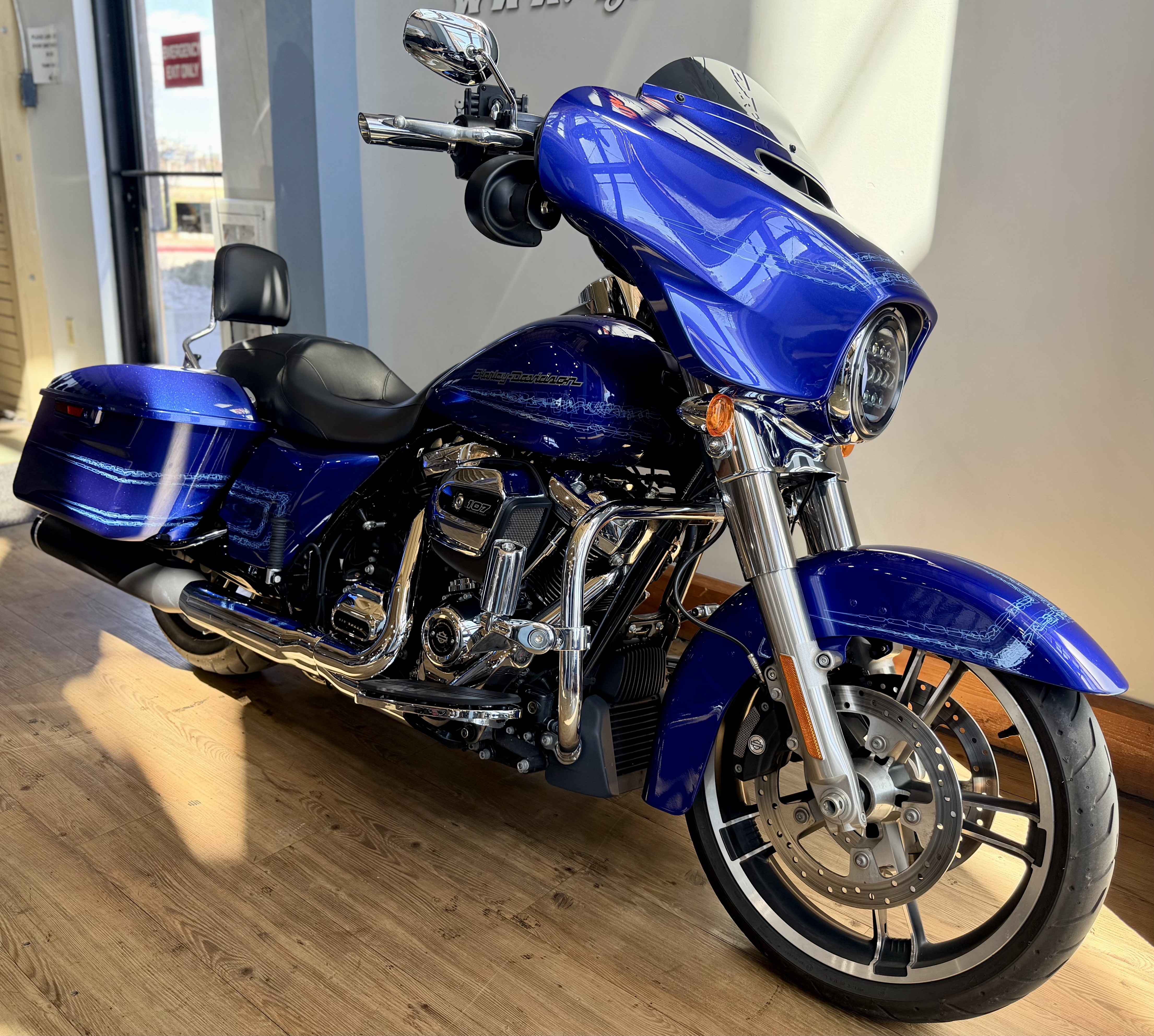 2019 Harley-Davidson Street Glide® in Loveland, Colorado - Photo 2