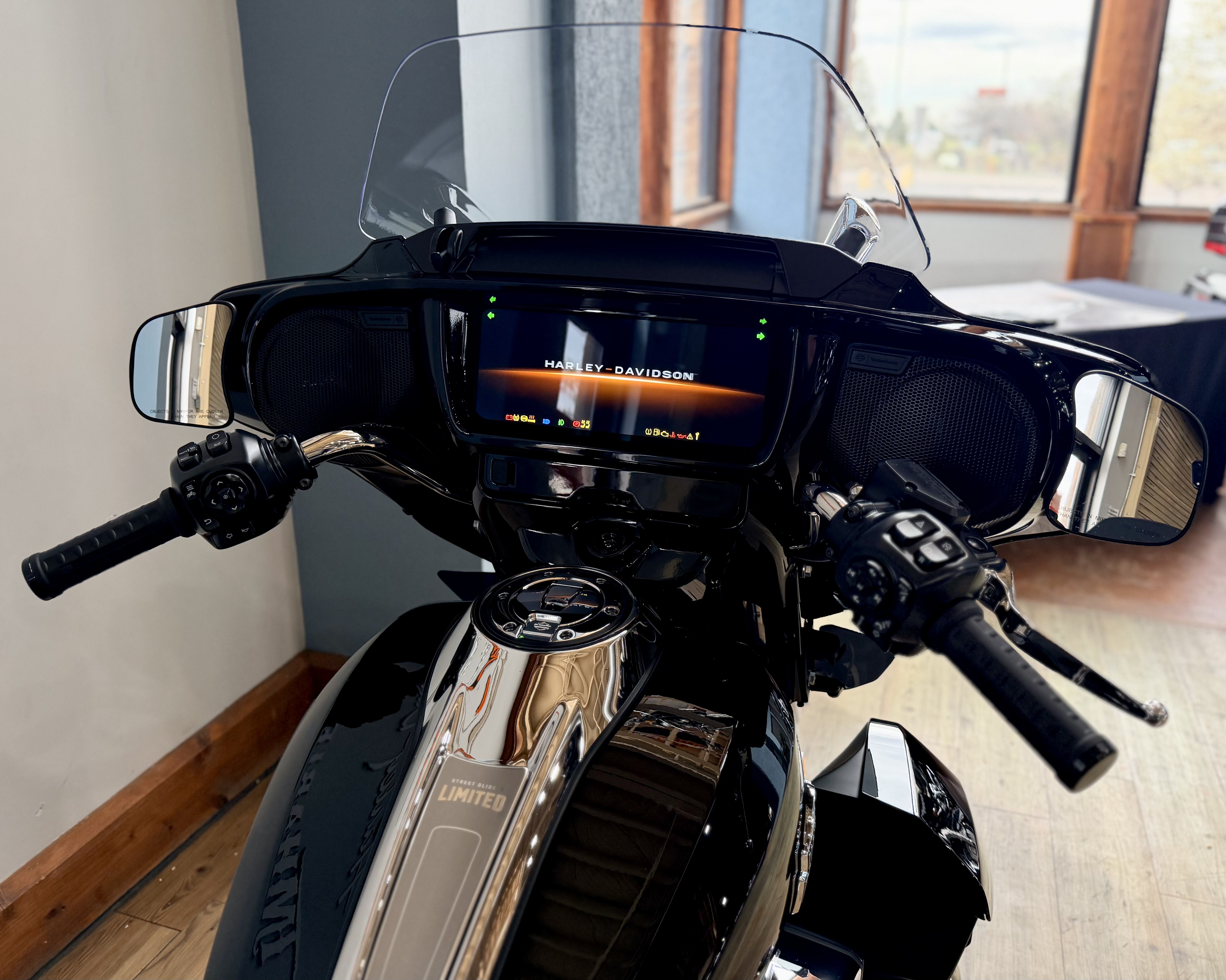 2026 Harley-Davidson Street Glide® 3 Limited in Loveland, Colorado - Photo 15