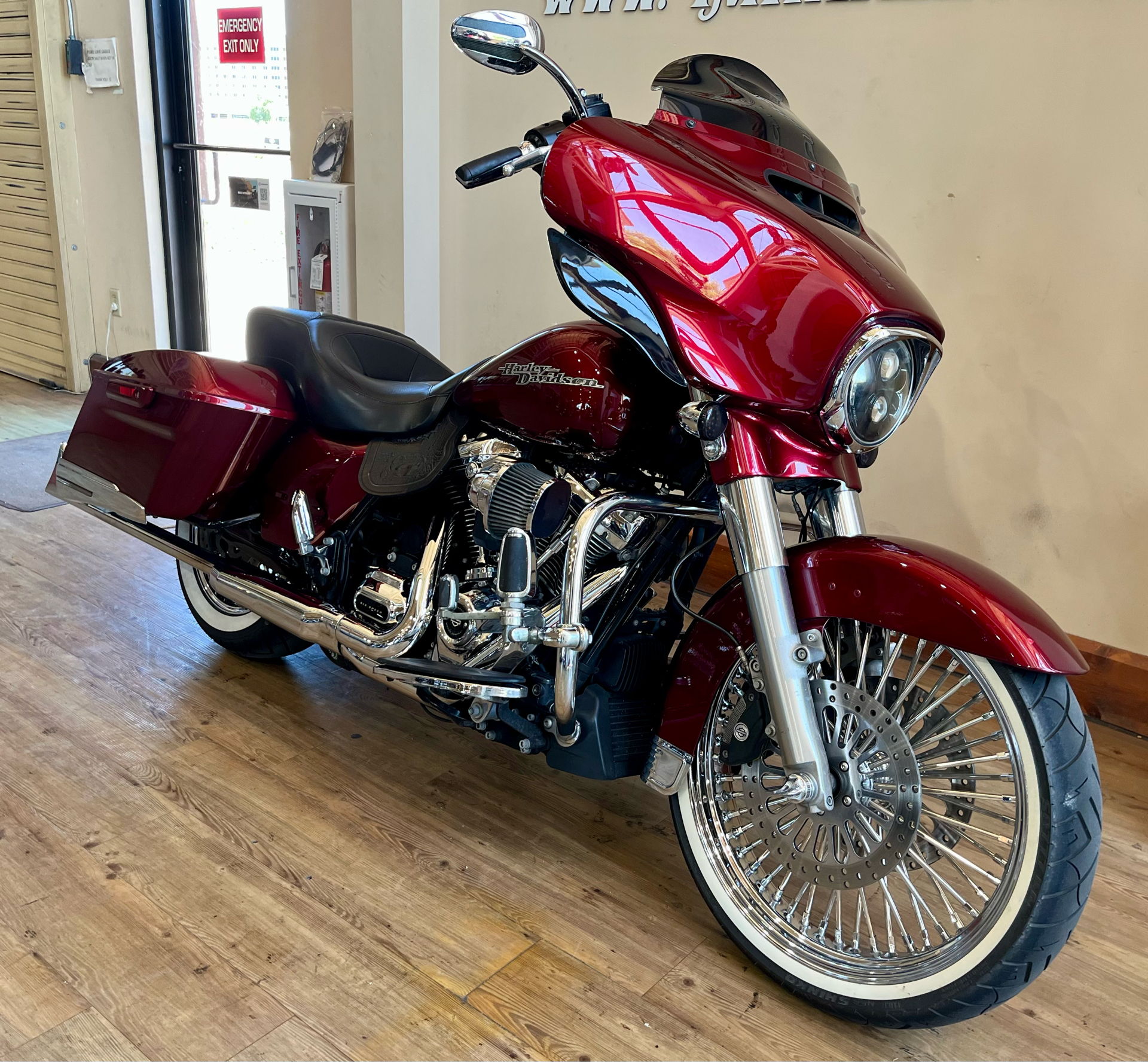 2017 Harley-Davidson Street Glide® Special in Loveland, Colorado - Photo 2