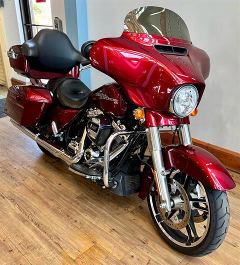 2017 Harley-Davidson Street Glide® Special in Loveland, Colorado - Photo 2
