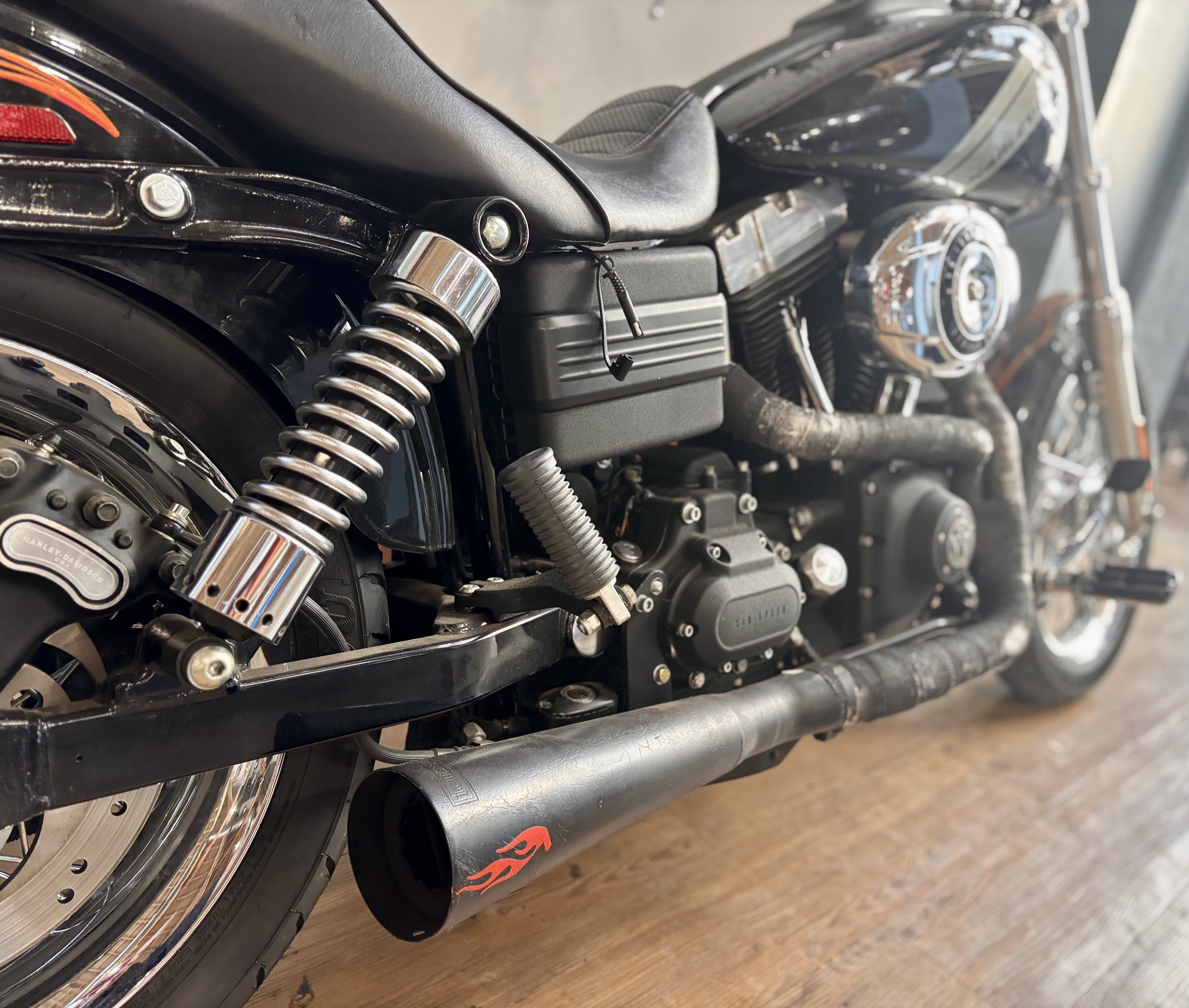 2007 Harley-Davidson Dyna® Street Bob® in Loveland, Colorado - Photo 8