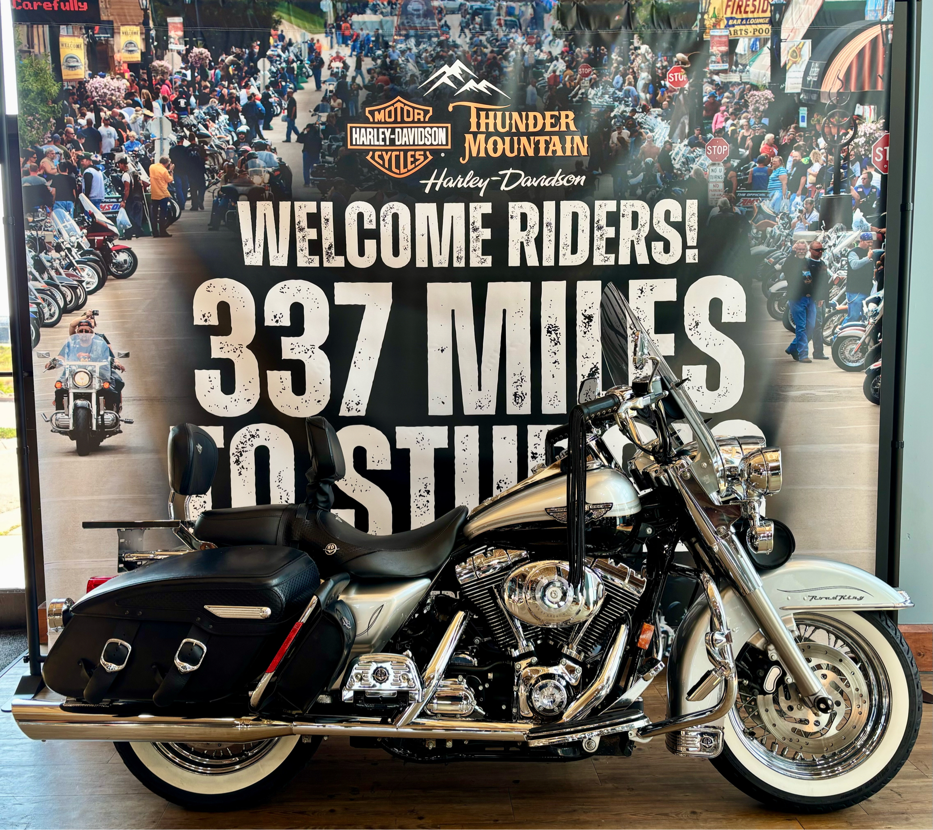 2003 Harley-Davidson FLHRCI Road King® Classic in Loveland, Colorado - Photo 1