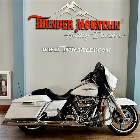2017 Harley-Davidson Street Glide® Special in Loveland, Colorado - Photo 1