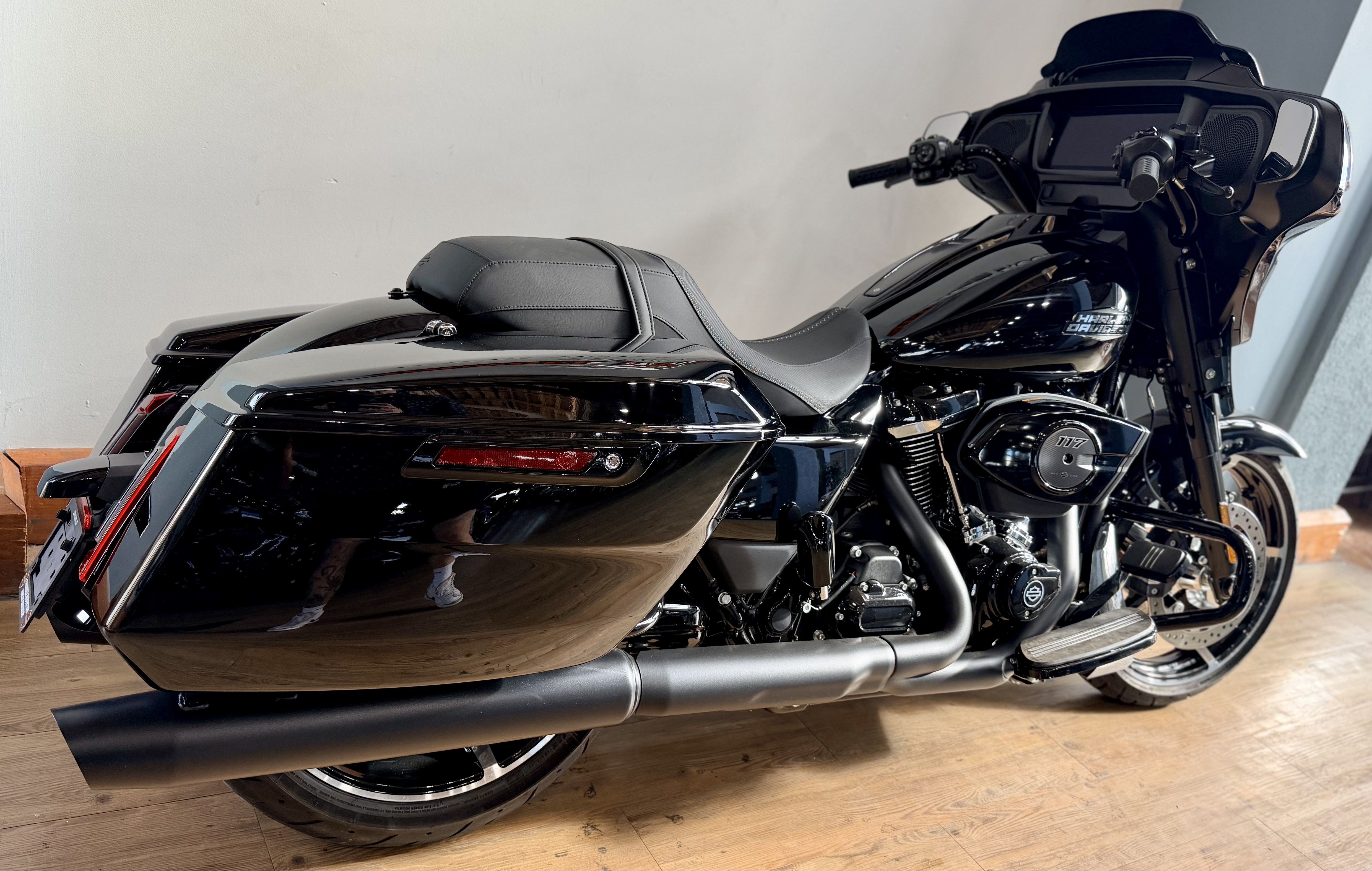 2025 Harley-Davidson Street Glide® in Loveland, Colorado - Photo 3