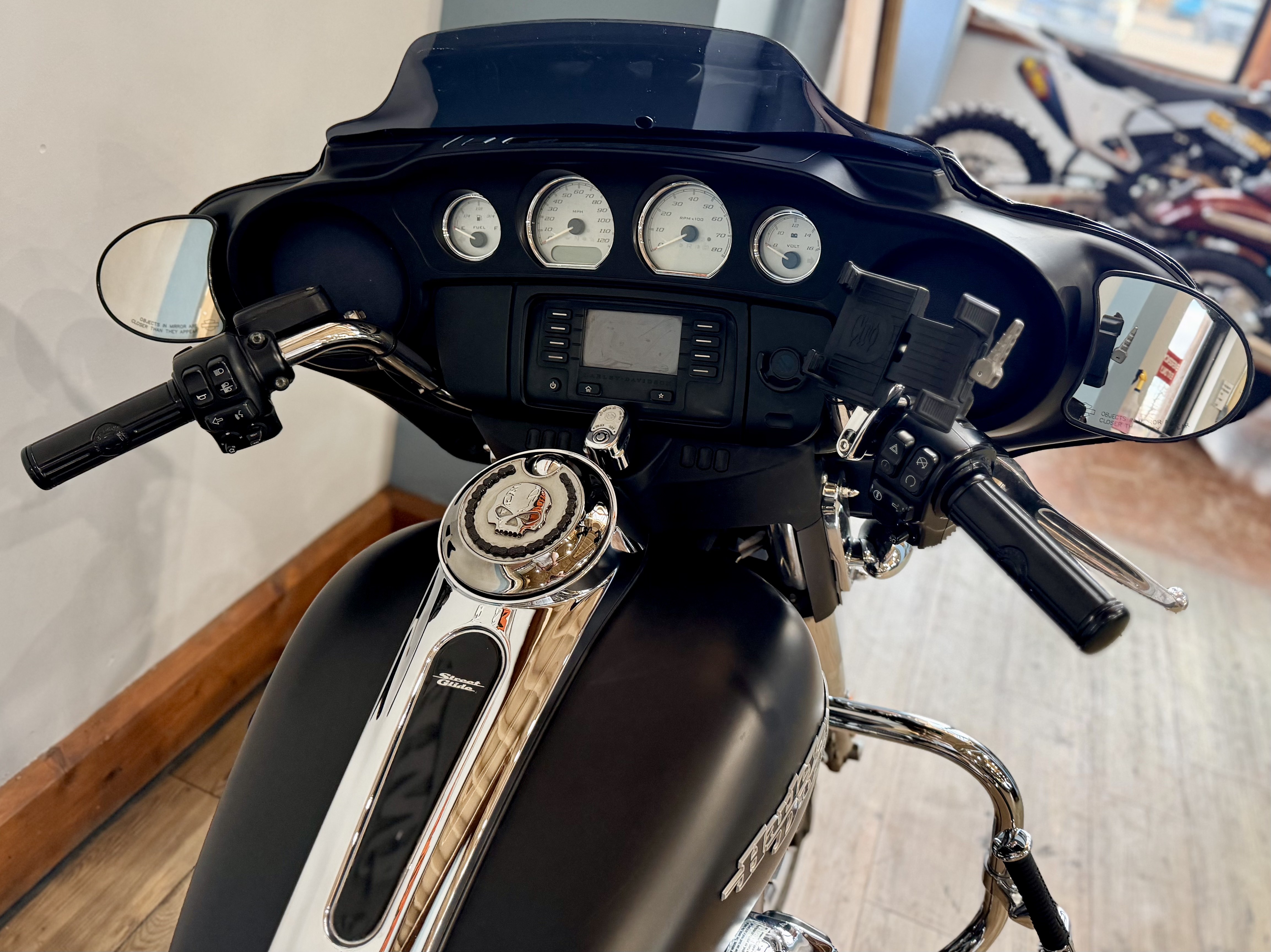 2014 Harley-Davidson Street Glide® in Loveland, Colorado - Photo 9