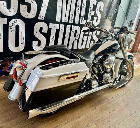 2006 Harley-Davidson Softail® Deluxe in Loveland, Colorado - Photo 3