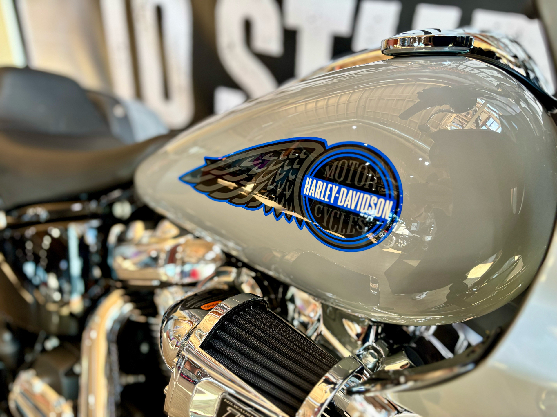2025 Harley-Davidson Low Rider® ST in Loveland, Colorado - Photo 6