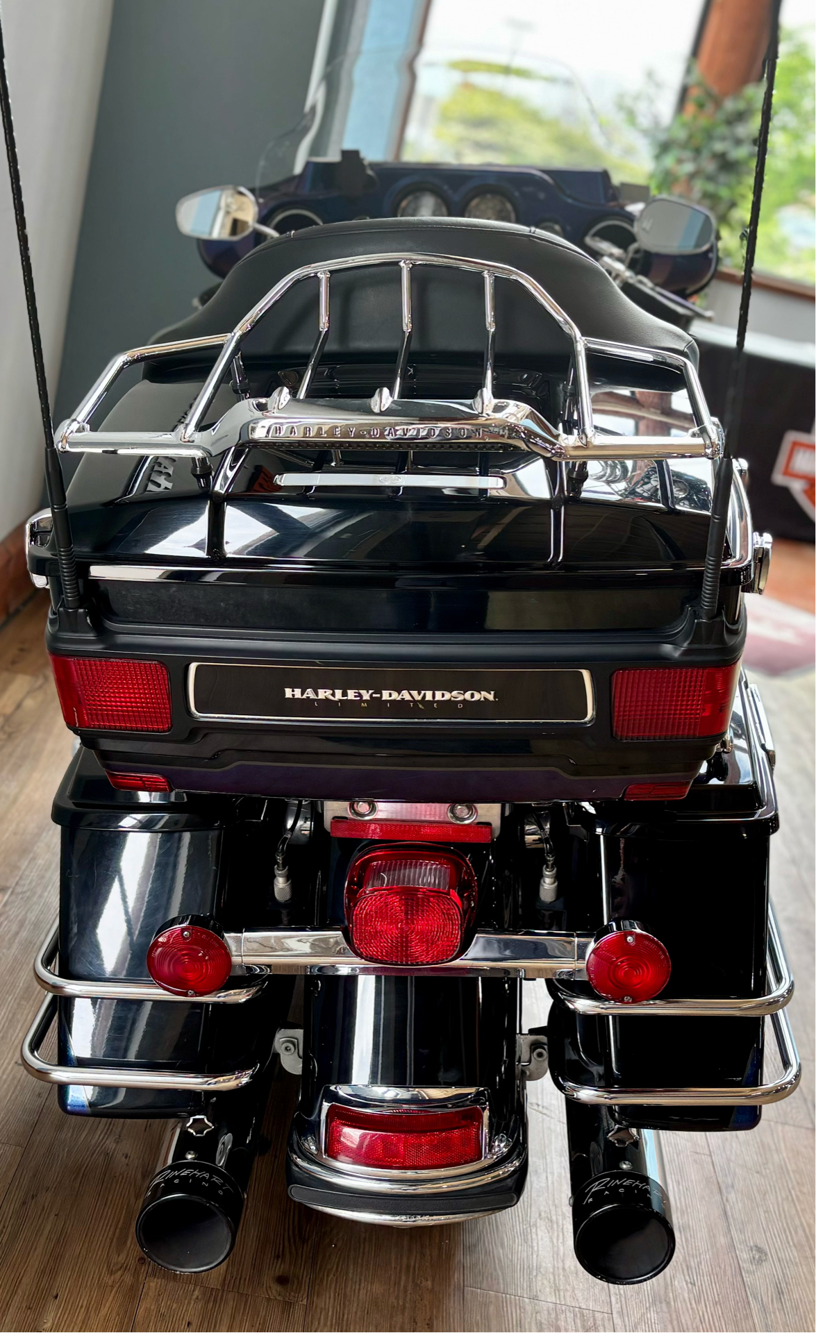 2010 Harley-Davidson Electra Glide® Ultra Limited in Loveland, Colorado - Photo 5