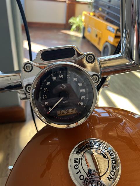 2016 Harley-Davidson 1200 Custom in Loveland, Colorado - Photo 5
