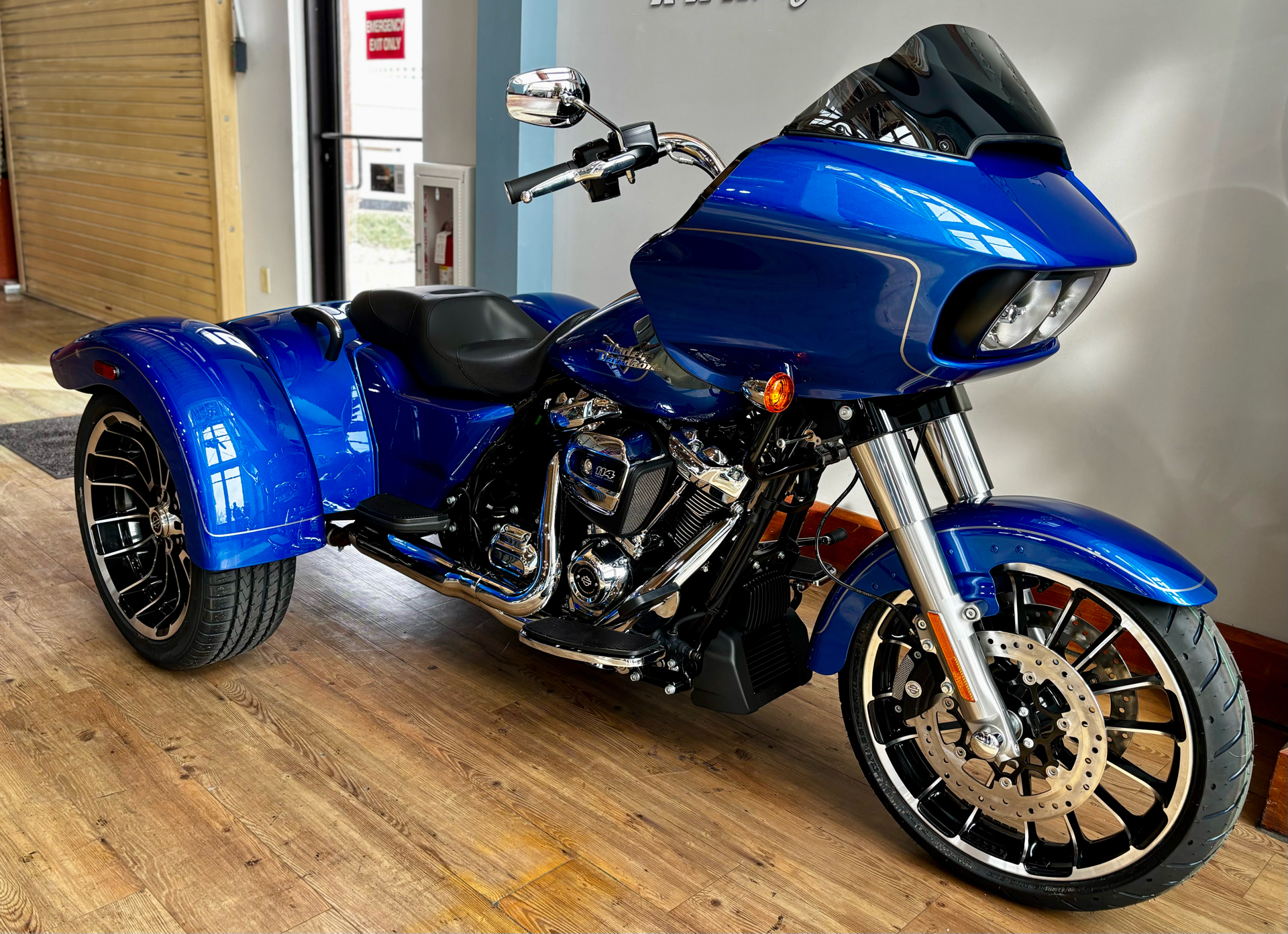 2025 Harley-Davidson Road Glide® 3 in Loveland, Colorado - Photo 2
