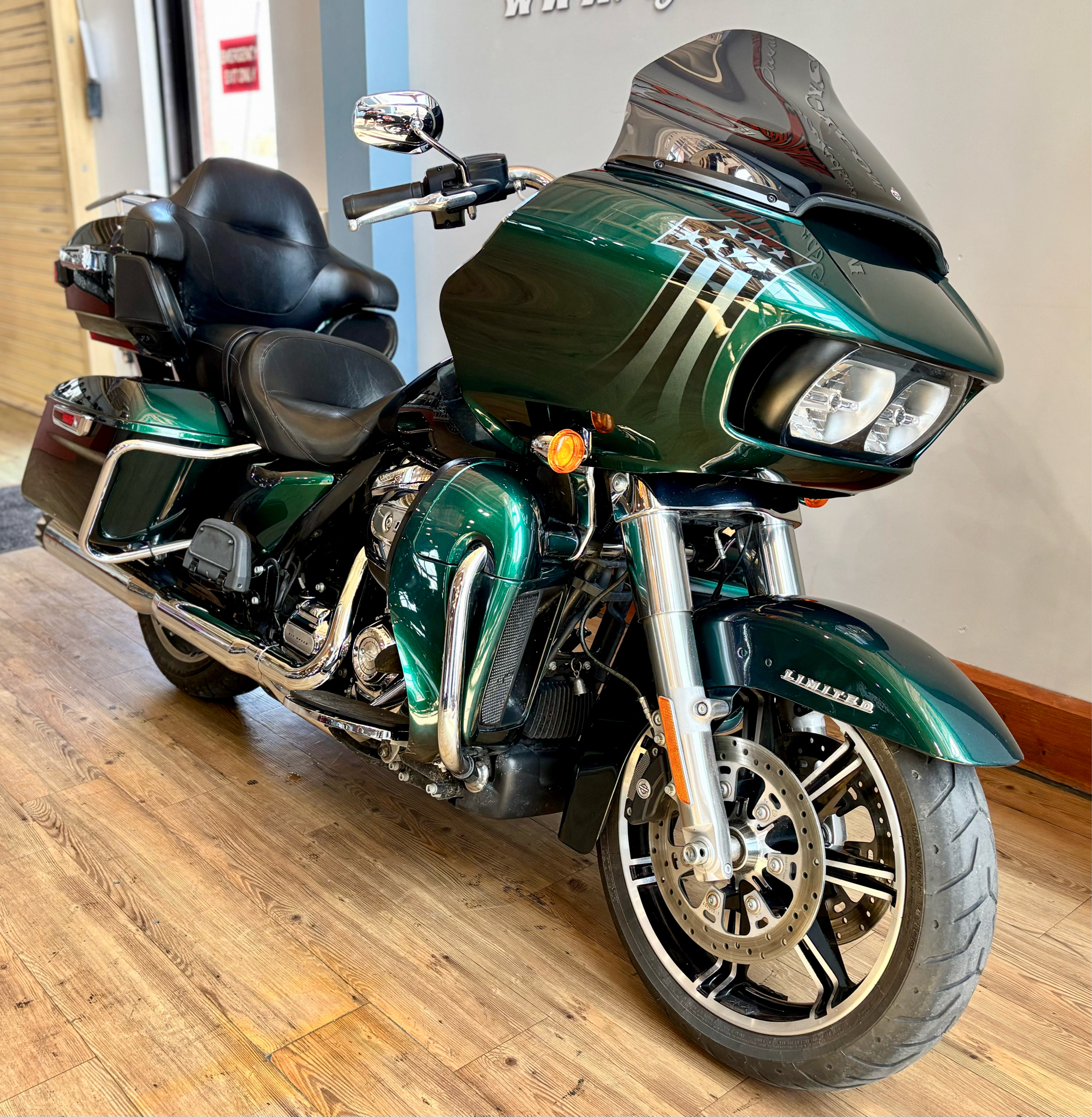 2021 Harley-Davidson Road Glide® Limited in Loveland, Colorado - Photo 2