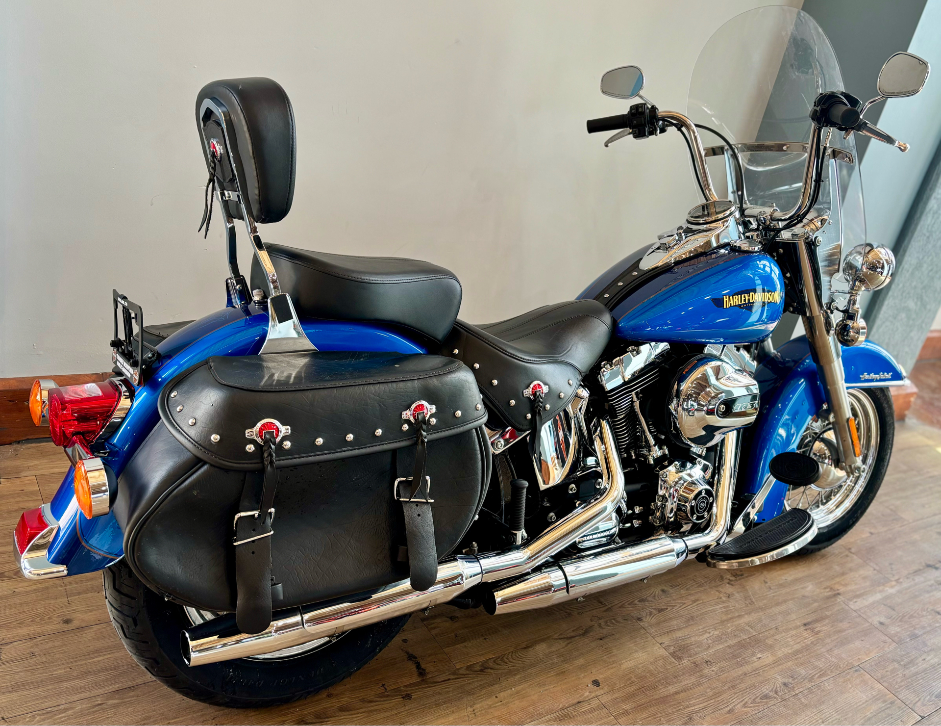 2017 Harley-Davidson Heritage Softail® Classic in Loveland, Colorado - Photo 3