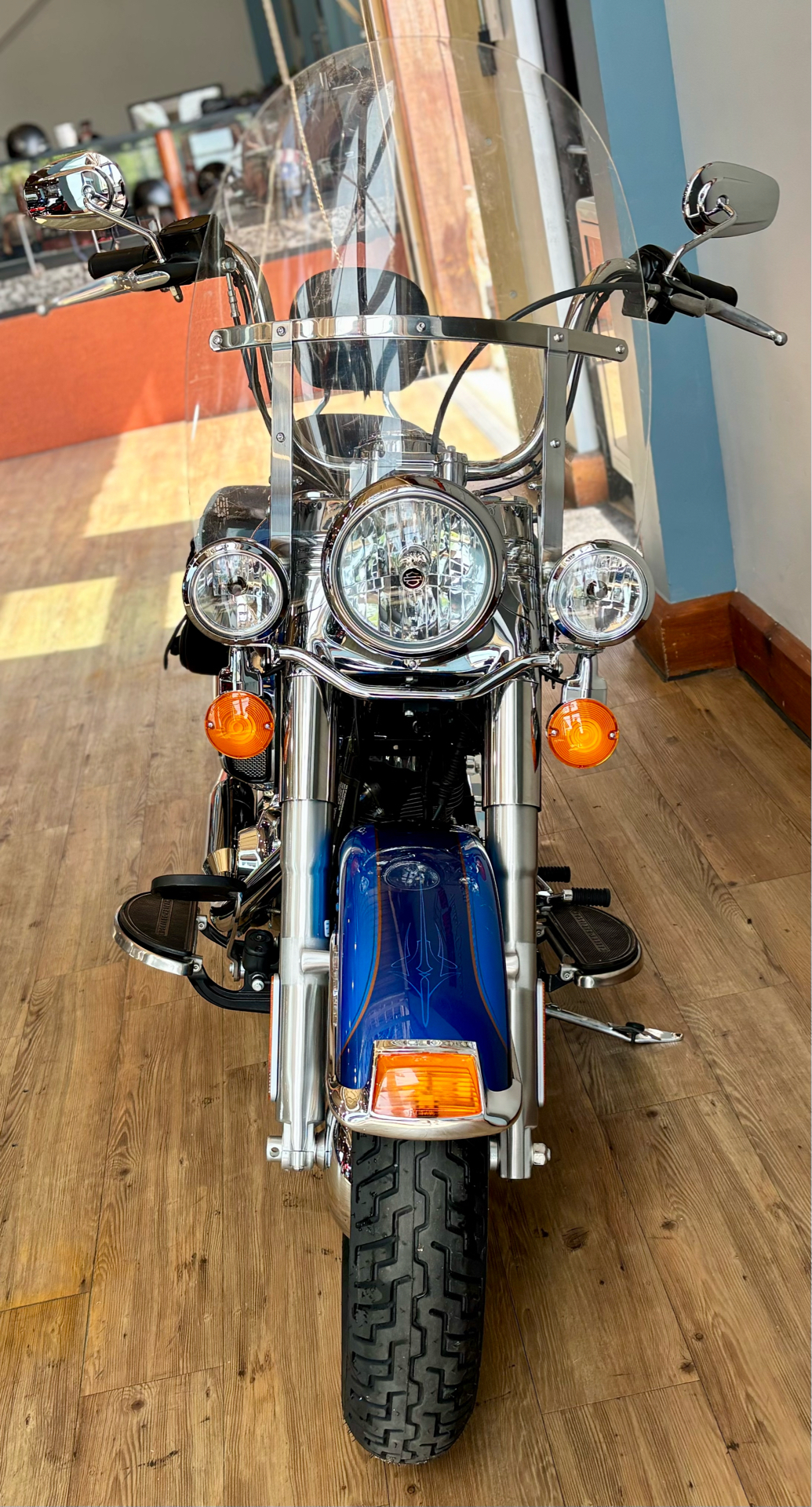 2017 Harley-Davidson Heritage Softail® Classic in Loveland, Colorado - Photo 4