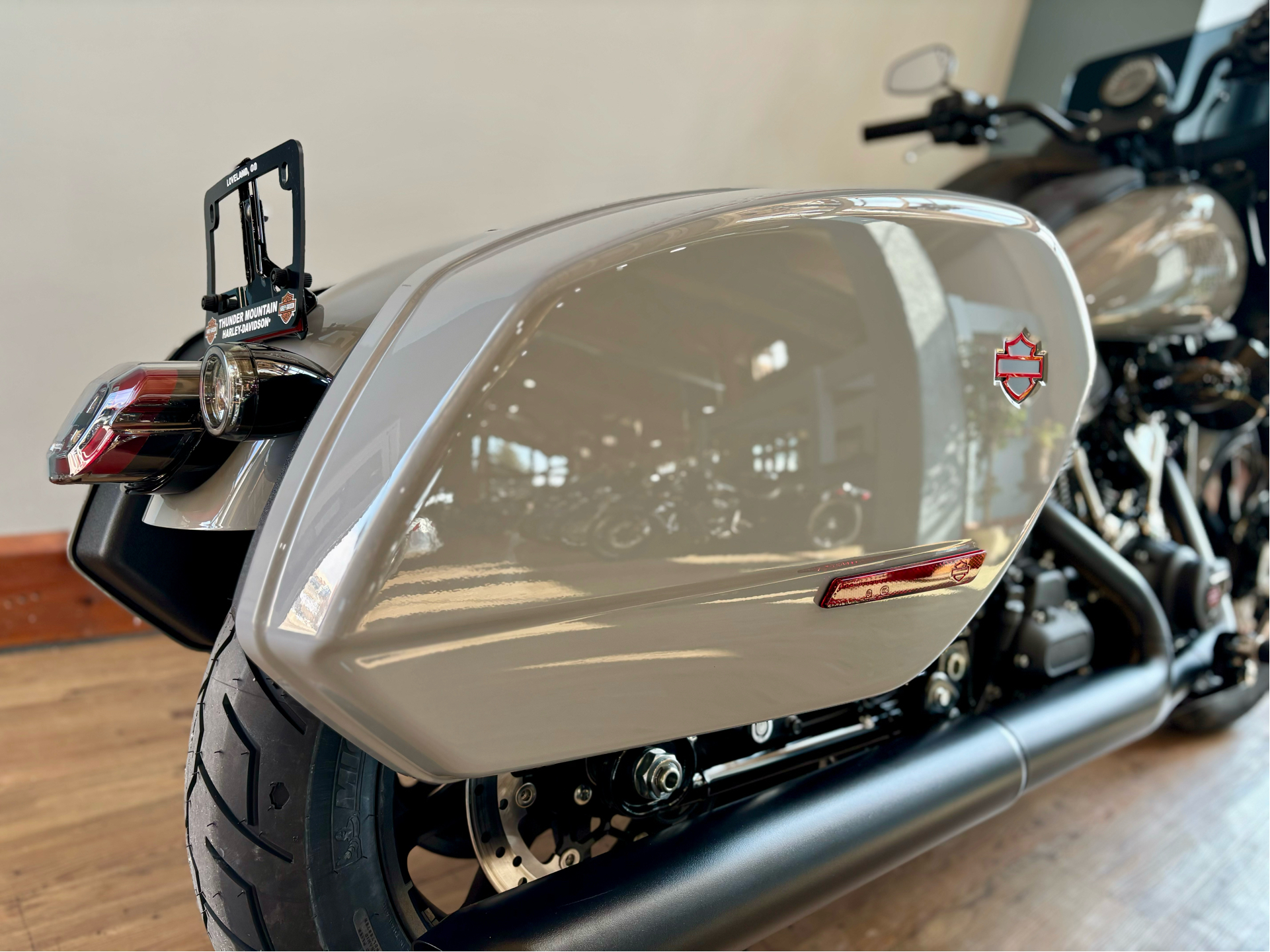 2025 Harley-Davidson Low Rider® ST in Loveland, Colorado - Photo 9