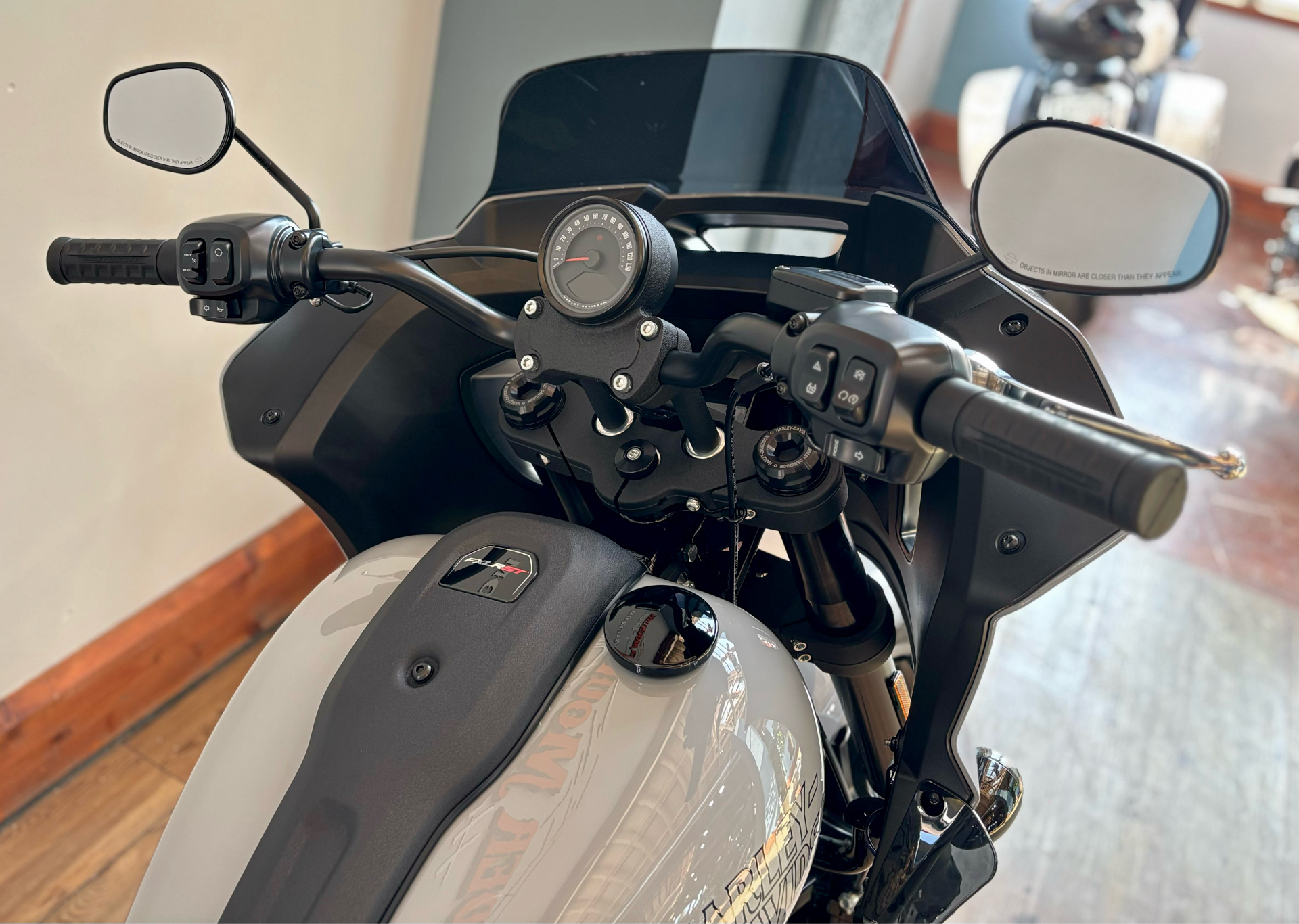 2025 Harley-Davidson Low Rider® ST in Loveland, Colorado - Photo 11