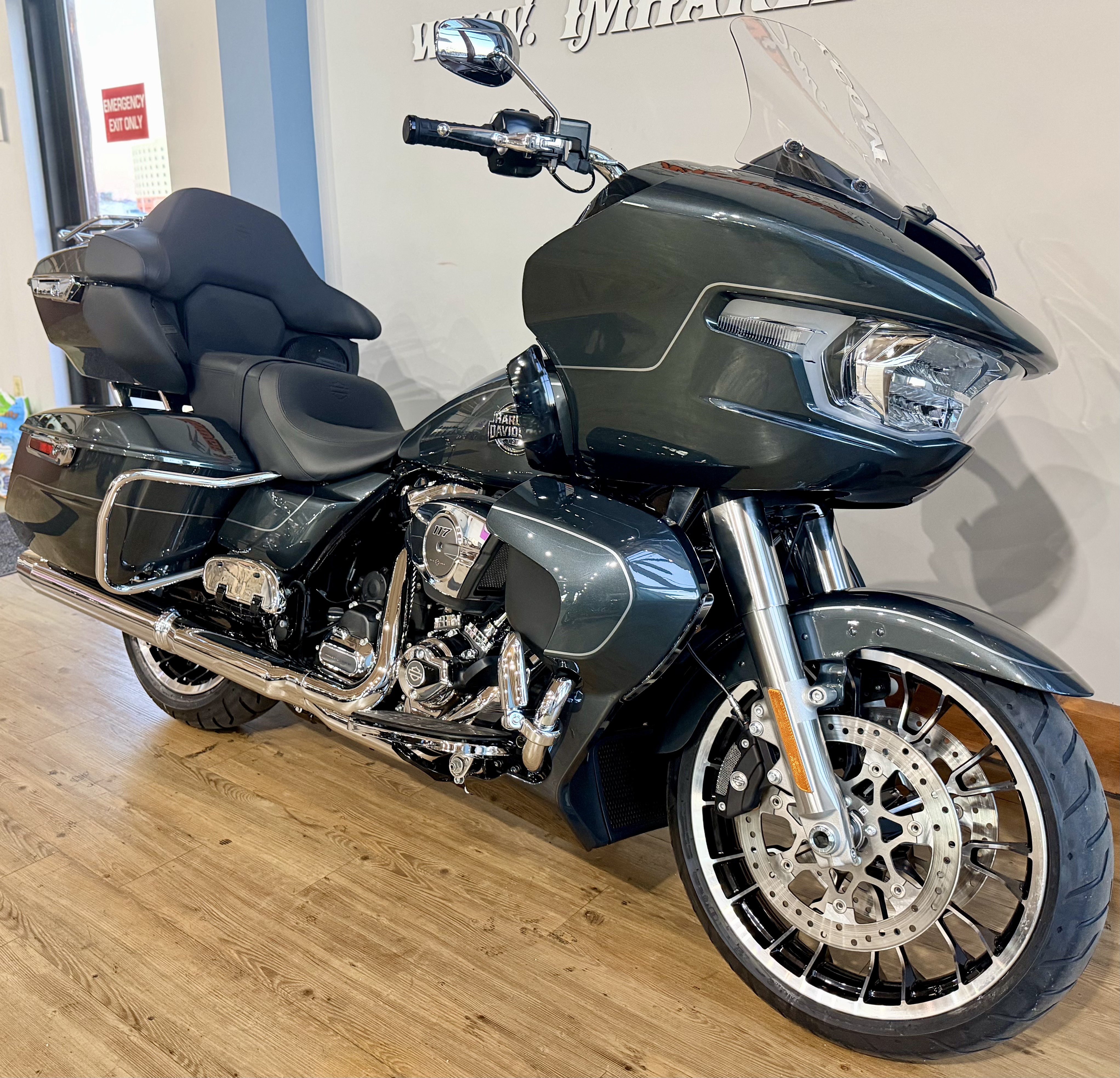 2026 Harley-Davidson Road Glide® Limited in Loveland, Colorado - Photo 2