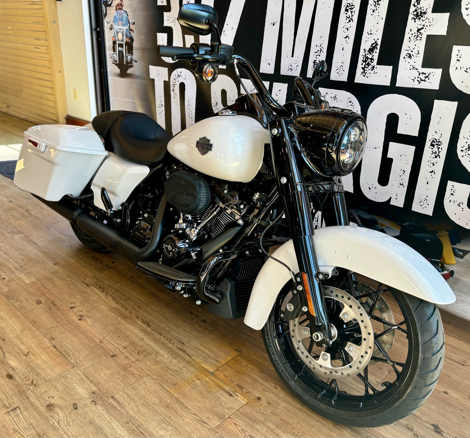2024 Harley-Davidson Road King® Special in Loveland, Colorado - Photo 2