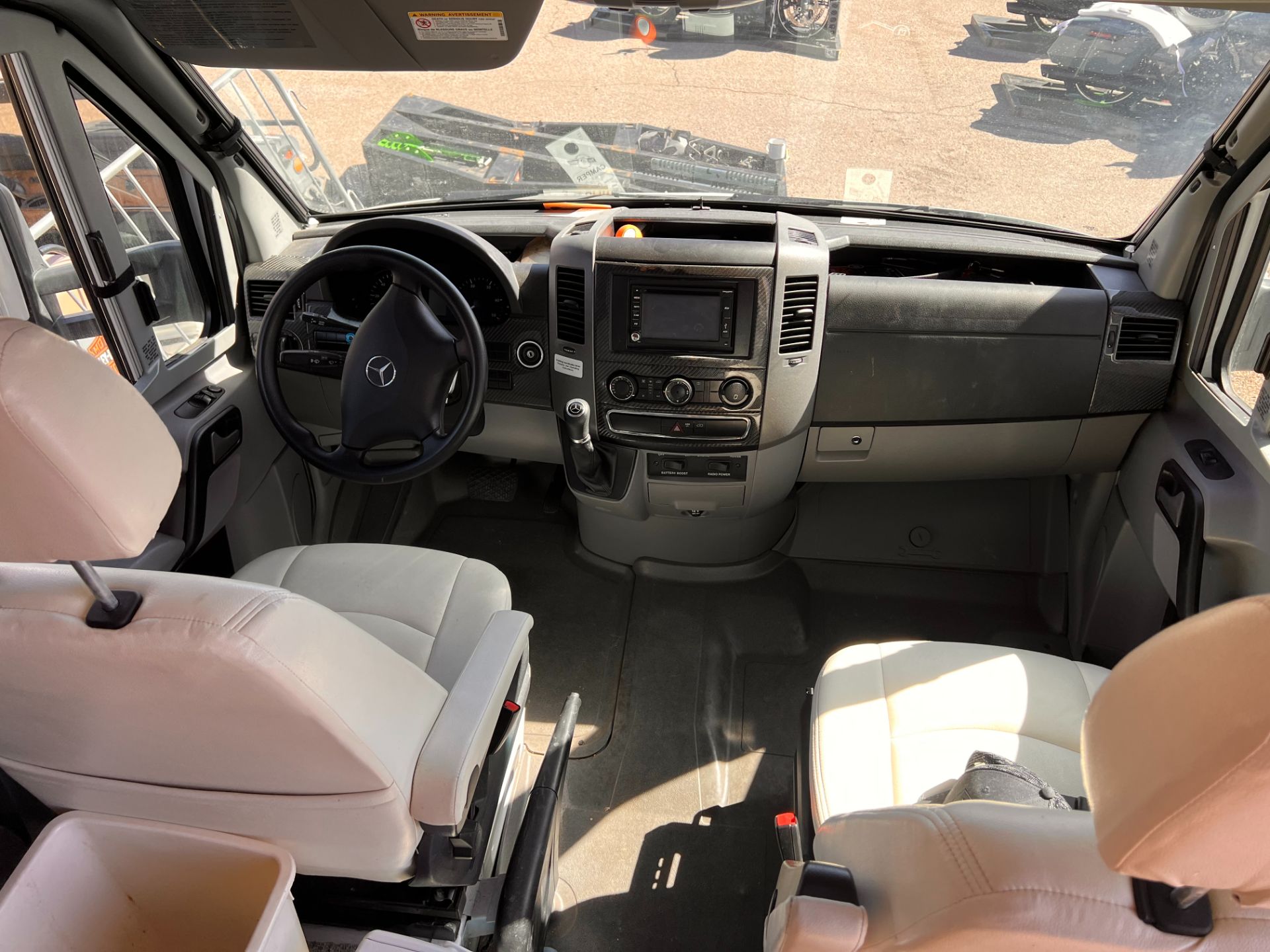 2015 Winnebago View M-24J Mercedes Sprinter 6 Cylinder Turbo Diesel in Loveland, Colorado - Photo 4