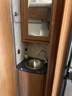 2015 Winnebago View M-24J Mercedes Sprinter 6 Cylinder Turbo Diesel in Loveland, Colorado - Photo 12