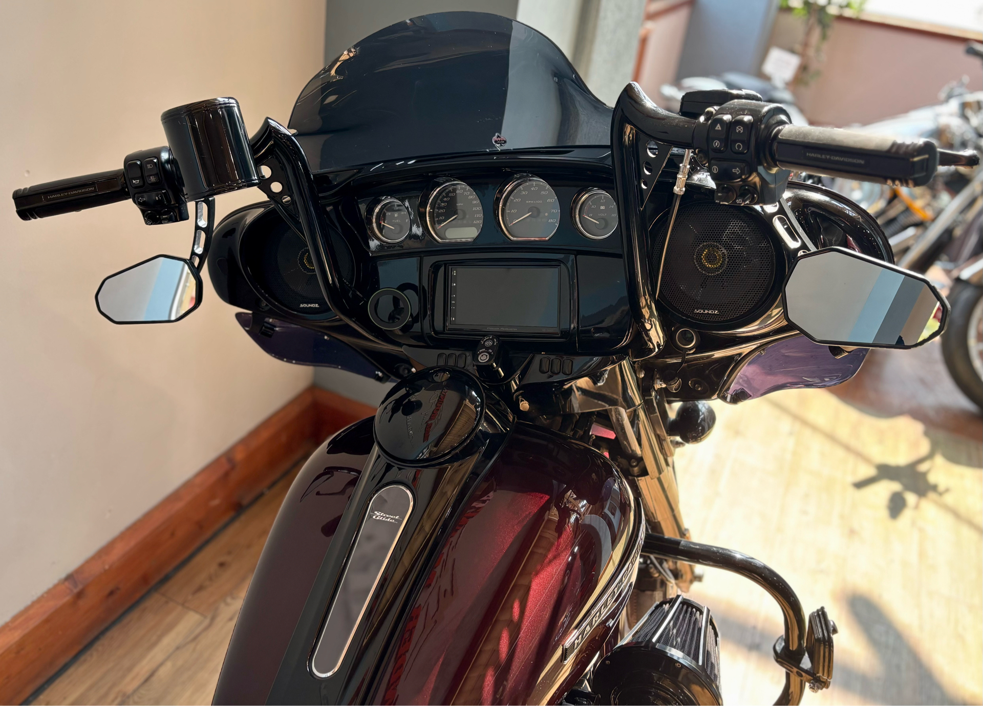 2018 Harley-Davidson Street Glide® Special in Loveland, Colorado - Photo 11