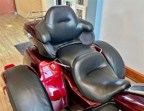 2015 Harley-Davidson Tri Glide® Ultra in Loveland, Colorado - Photo 10