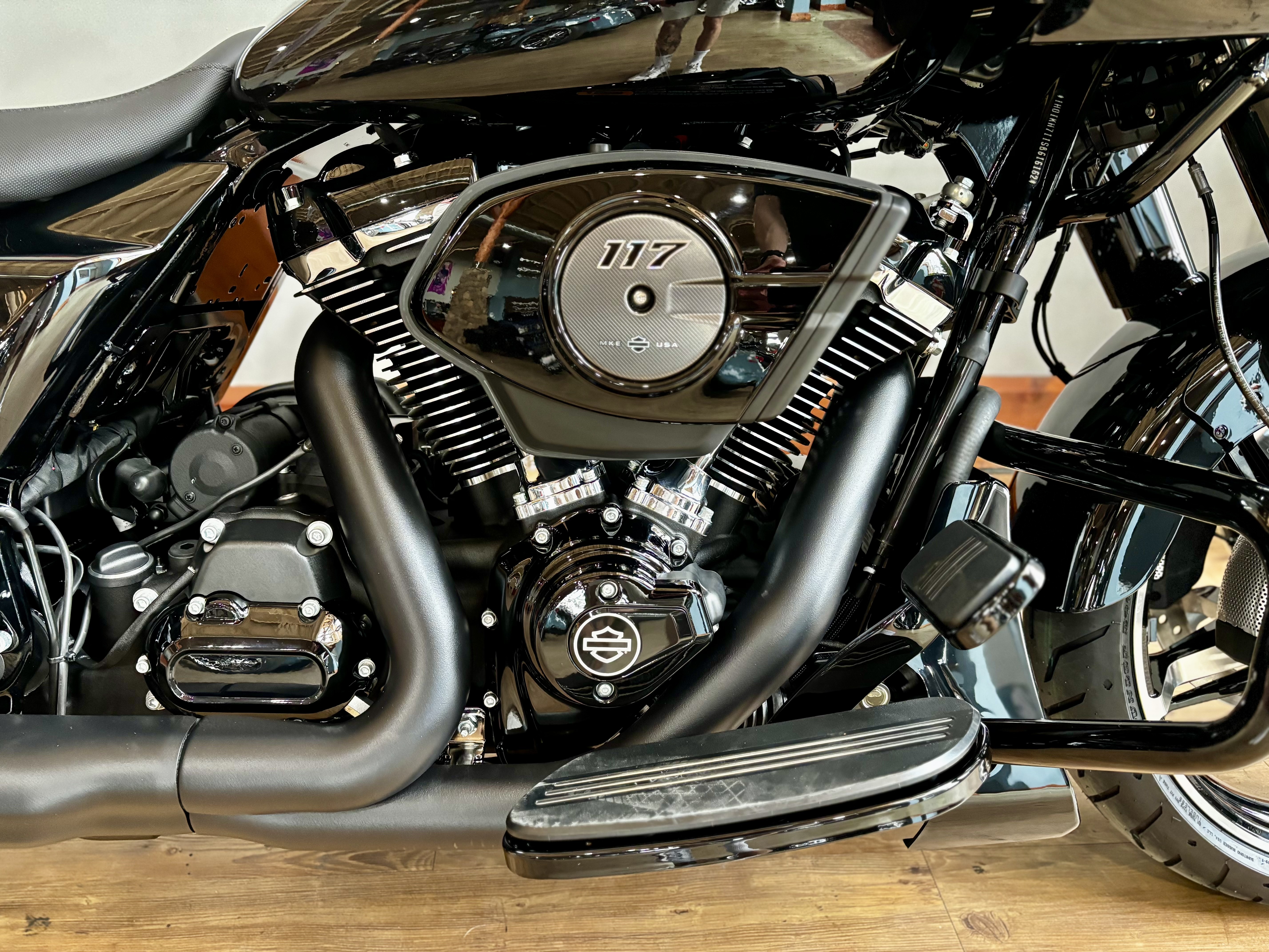 2025 Harley-Davidson Road Glide® in Loveland, Colorado - Photo 5