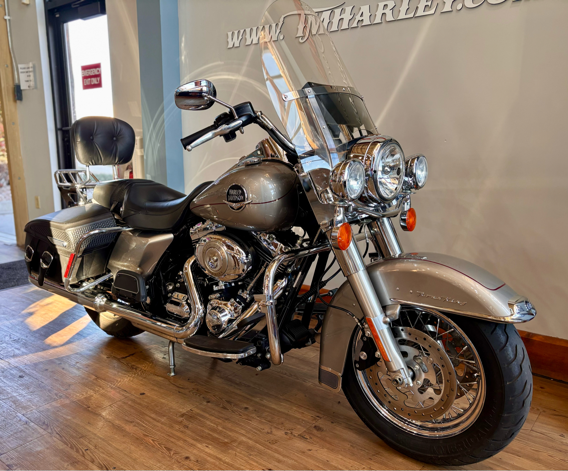 2009 Harley-Davidson Road King® Classic in Loveland, Colorado - Photo 2