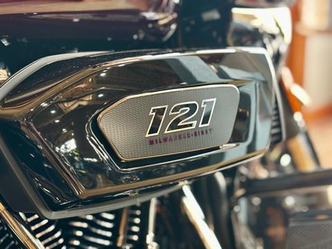 2025 Harley-Davidson CVO™ Road Glide® in Loveland, Colorado - Photo 8