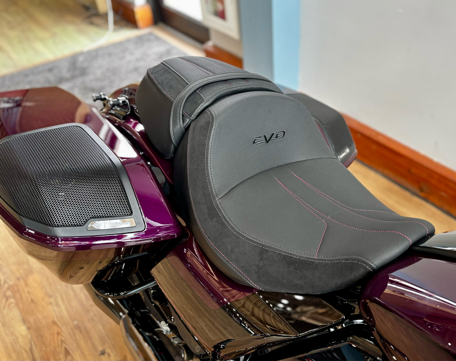 2025 Harley-Davidson CVO™ Road Glide® in Loveland, Colorado - Photo 9