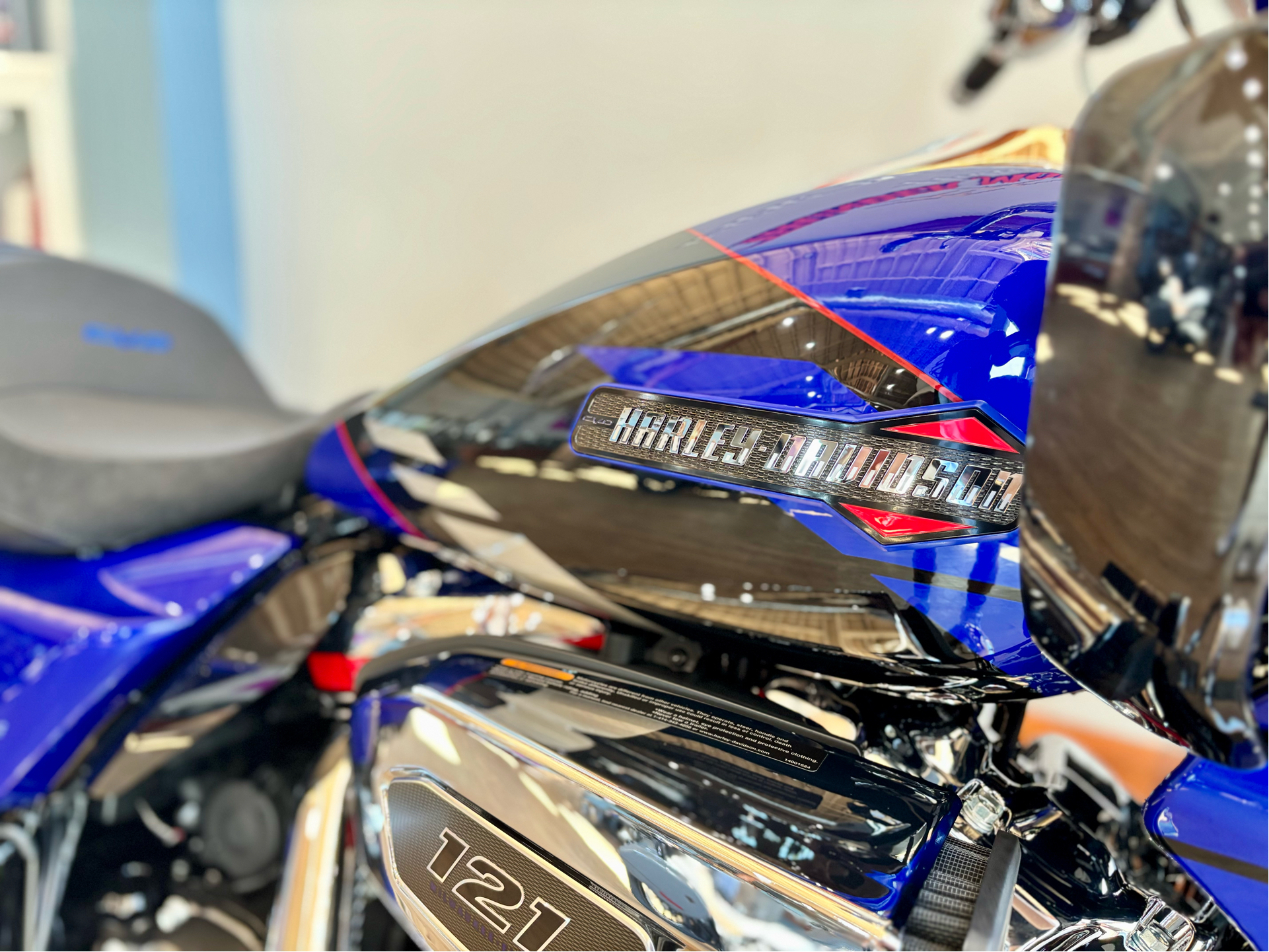 2025 Harley-Davidson CVO™ Road Glide® in Loveland, Colorado - Photo 6