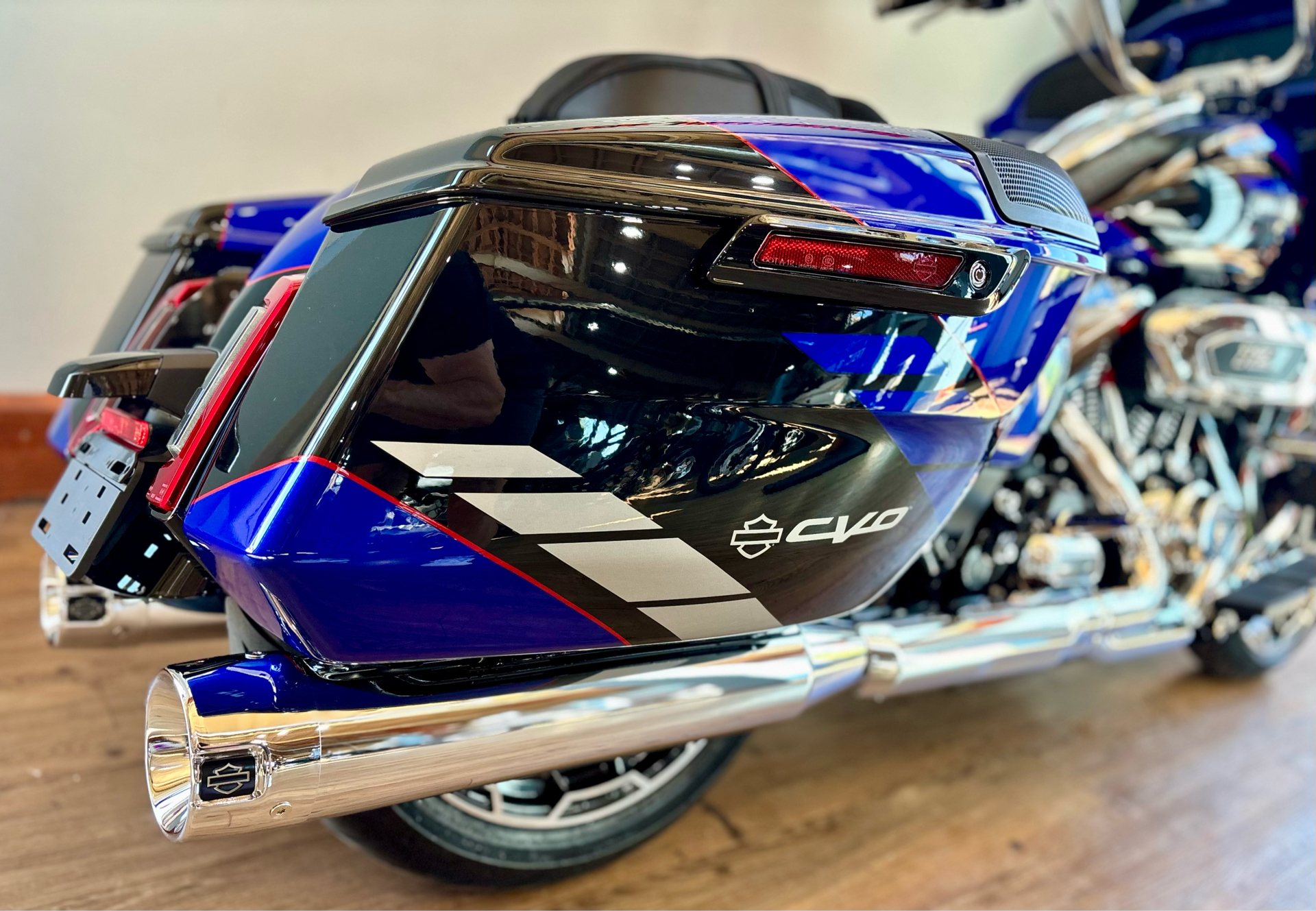 2025 Harley-Davidson CVO™ Road Glide® in Loveland, Colorado - Photo 11