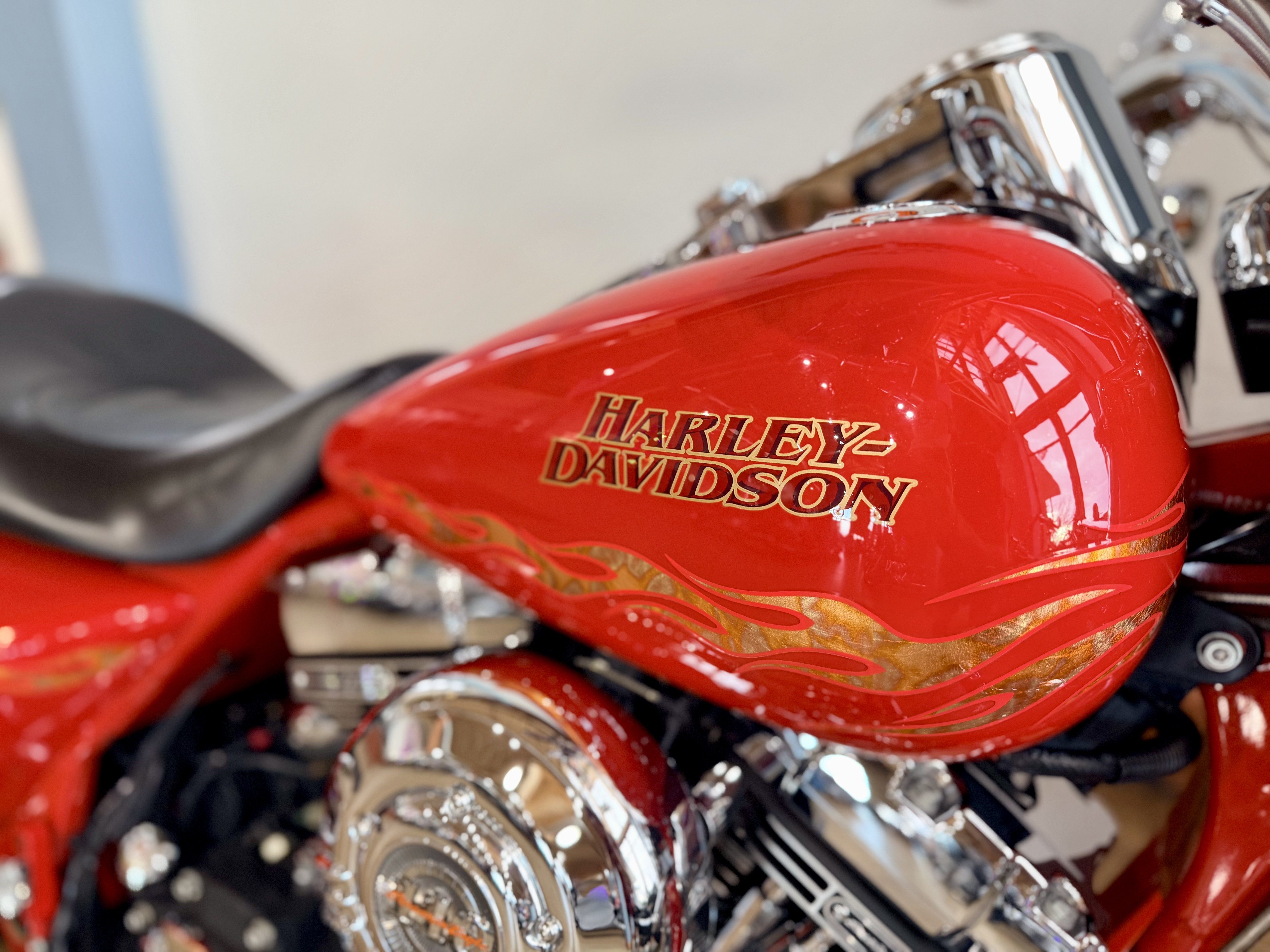 2007 Harley-Davidson CVO™ Screamin' Eagle® Road King® in Loveland, Colorado - Photo 6