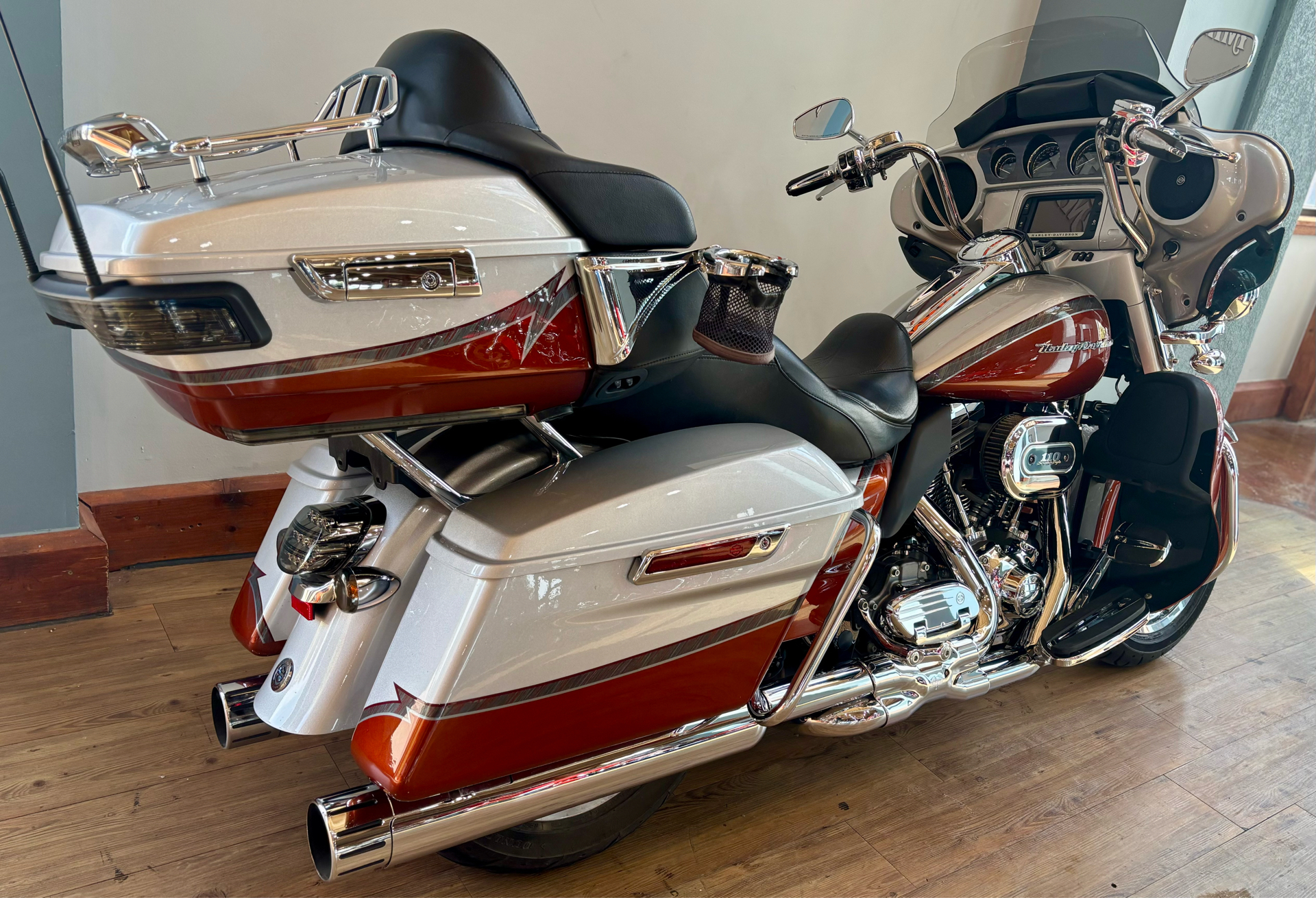 2014 Harley-Davidson CVO™ Limited in Loveland, Colorado - Photo 3