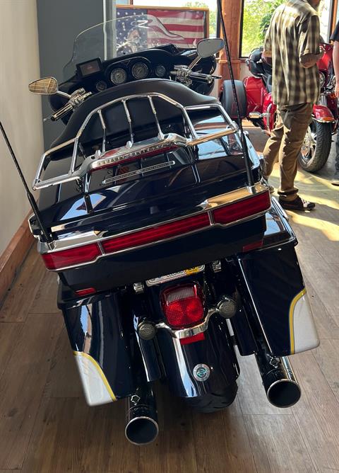 2012 Harley-Davidson CVO™ Ultra Classic® Electra Glide® in Loveland, Colorado - Photo 6