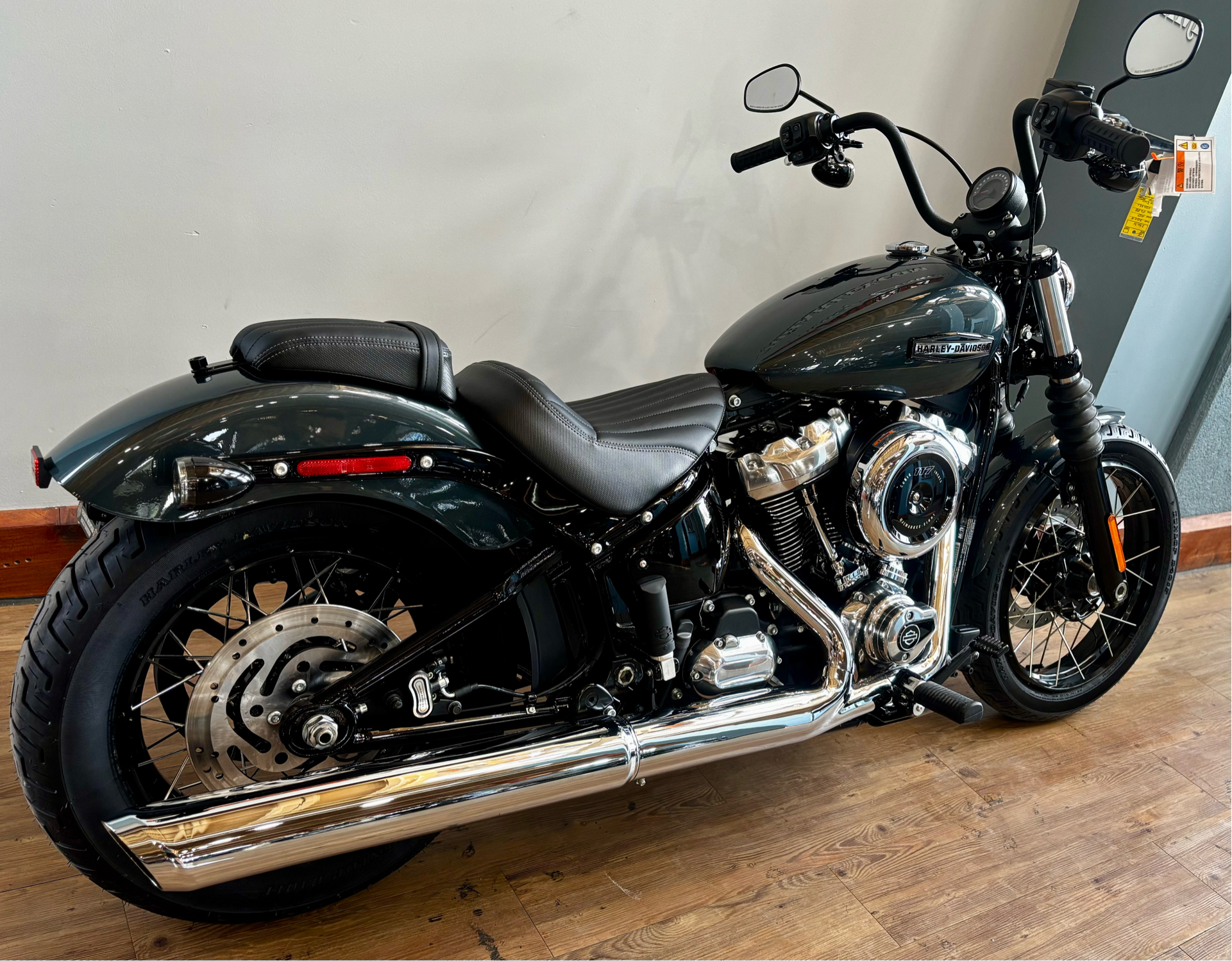 2025 Harley-Davidson Street Bob® in Loveland, Colorado - Photo 3