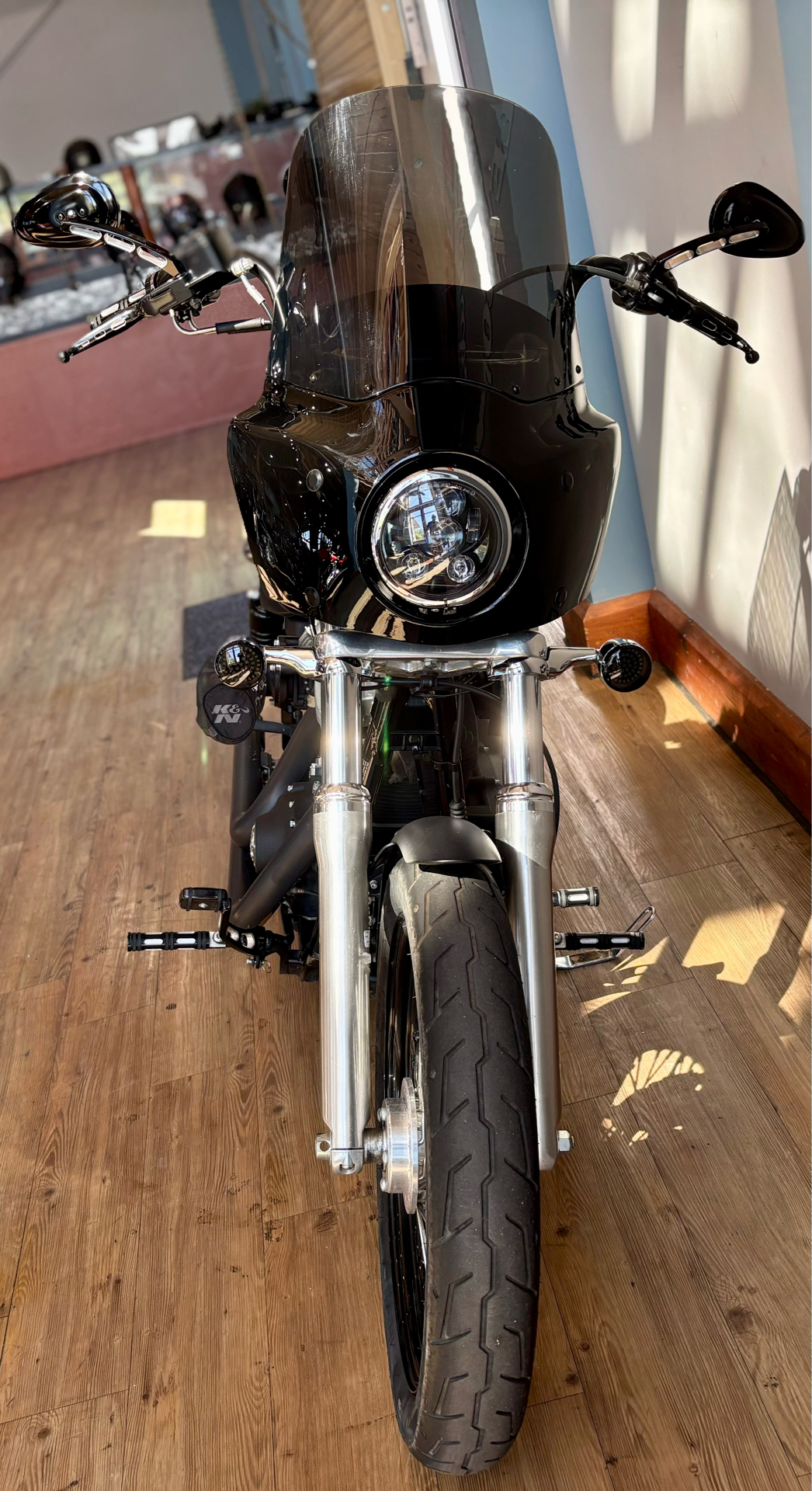 2012 Harley-Davidson Dyna® Street Bob® in Loveland, Colorado - Photo 4