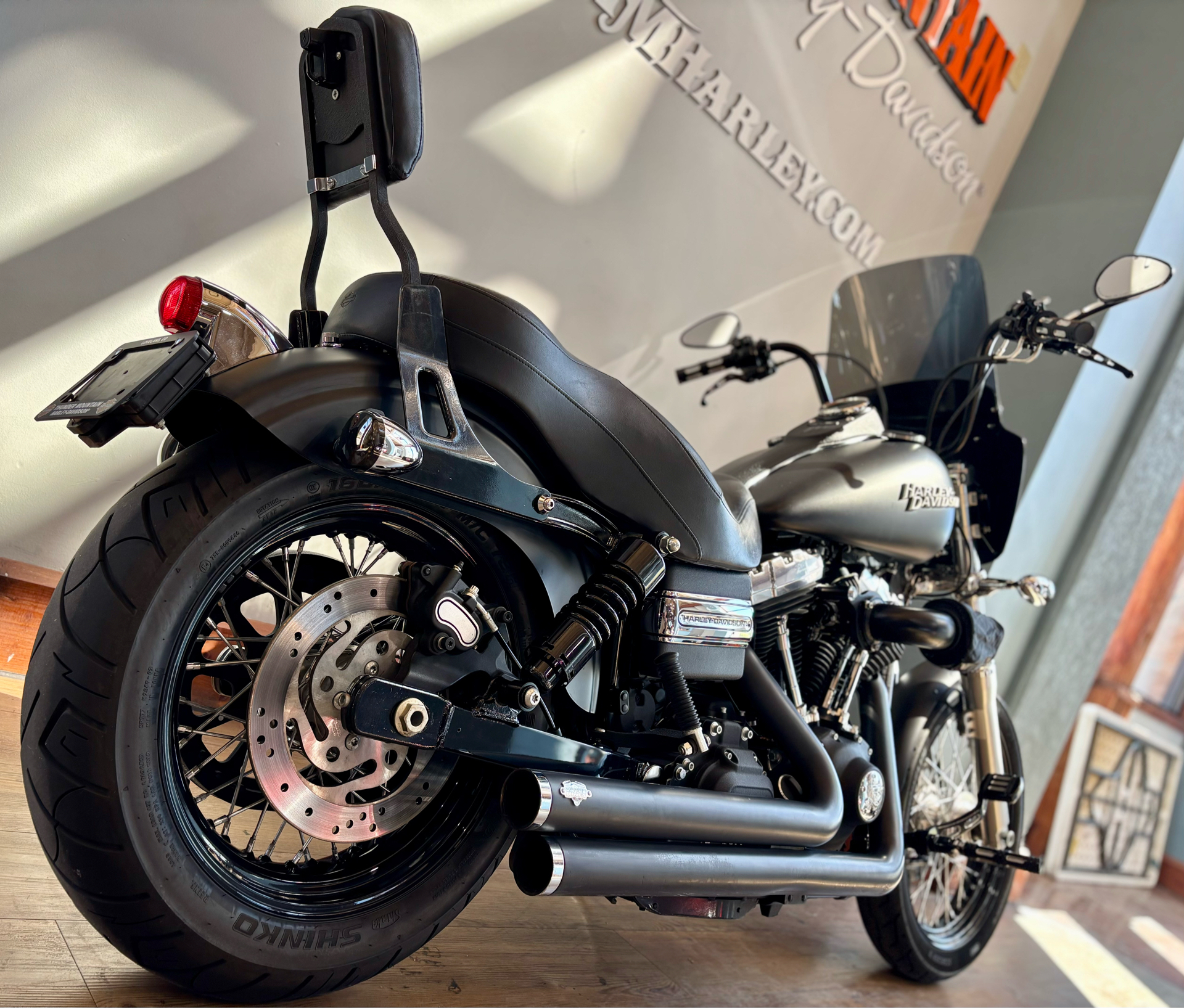 2012 Harley-Davidson Dyna® Street Bob® in Loveland, Colorado - Photo 10