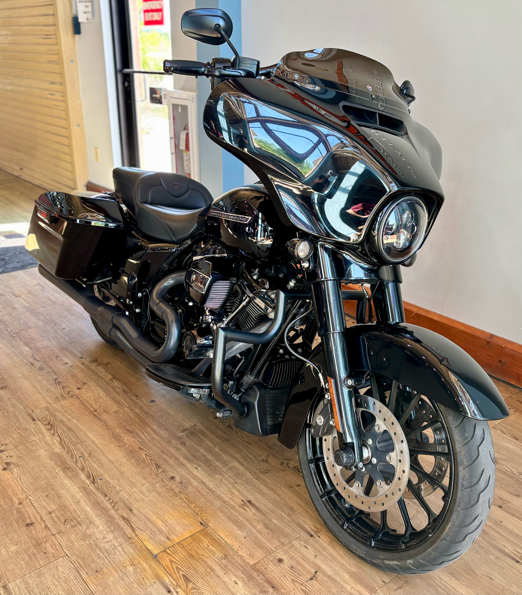 2019 Harley-Davidson Street Glide® Special in Loveland, Colorado - Photo 2