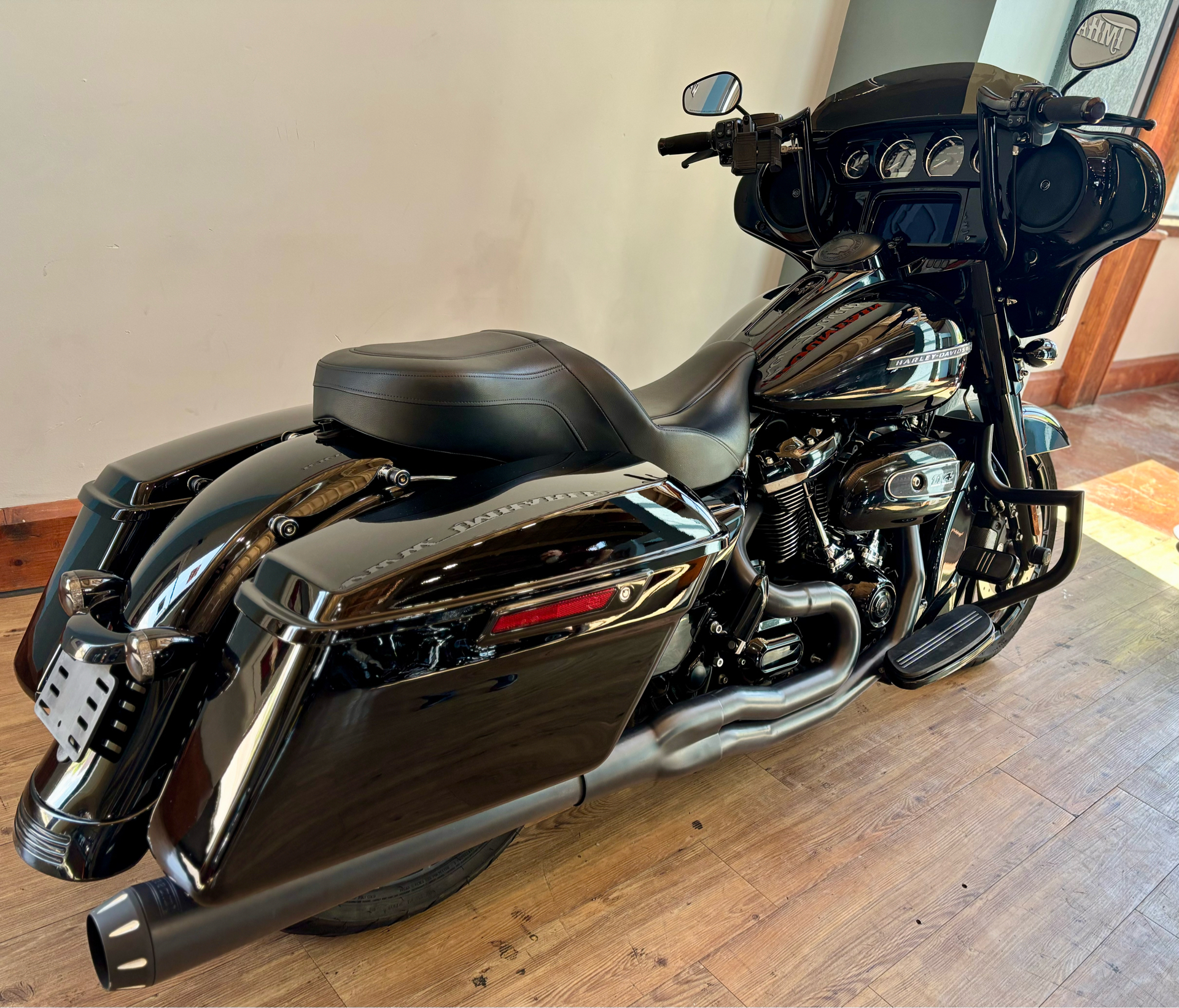 2019 Harley-Davidson Street Glide® Special in Loveland, Colorado - Photo 3