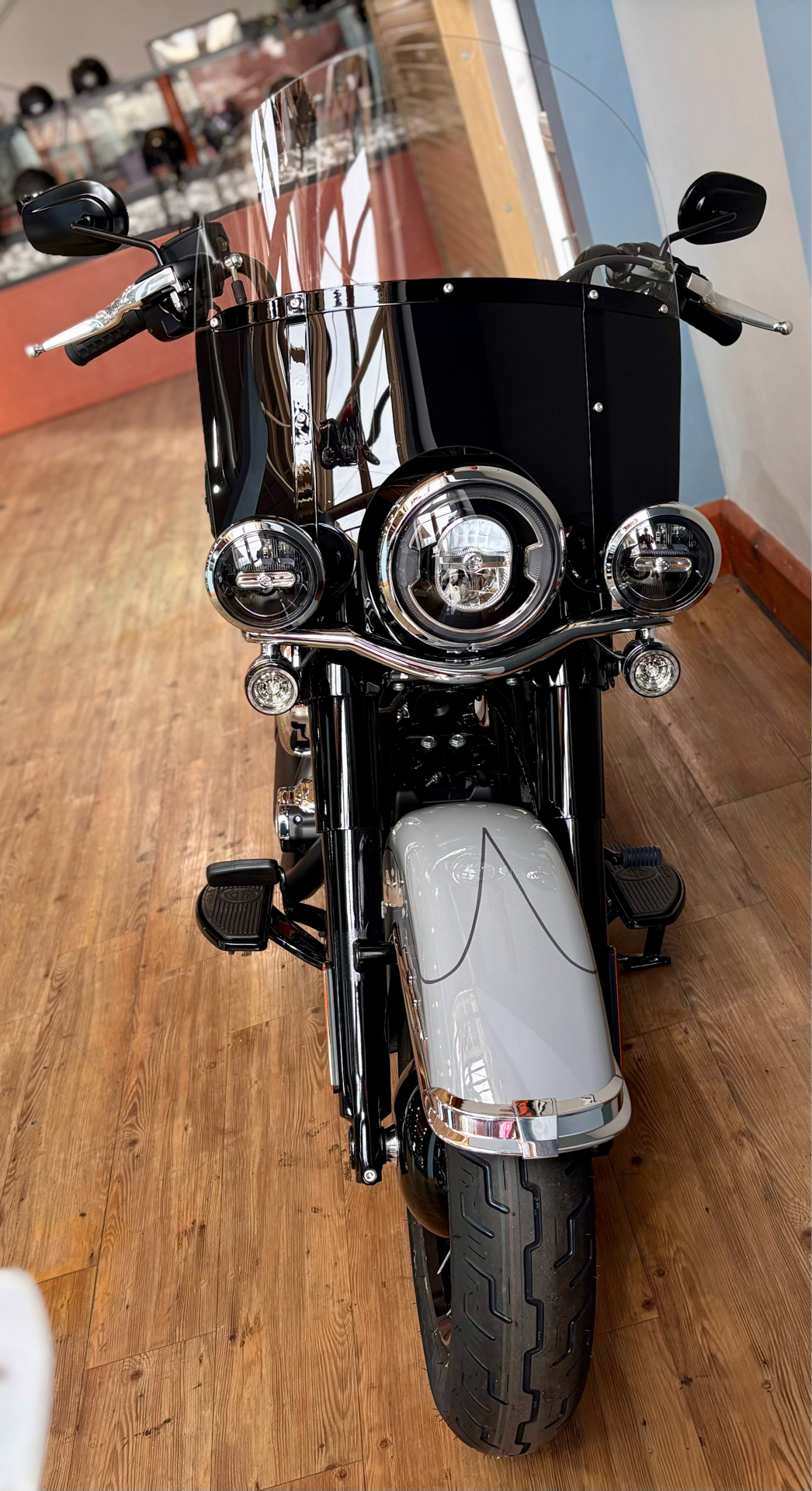 2025 Harley-Davidson Heritage Classic in Loveland, Colorado - Photo 4