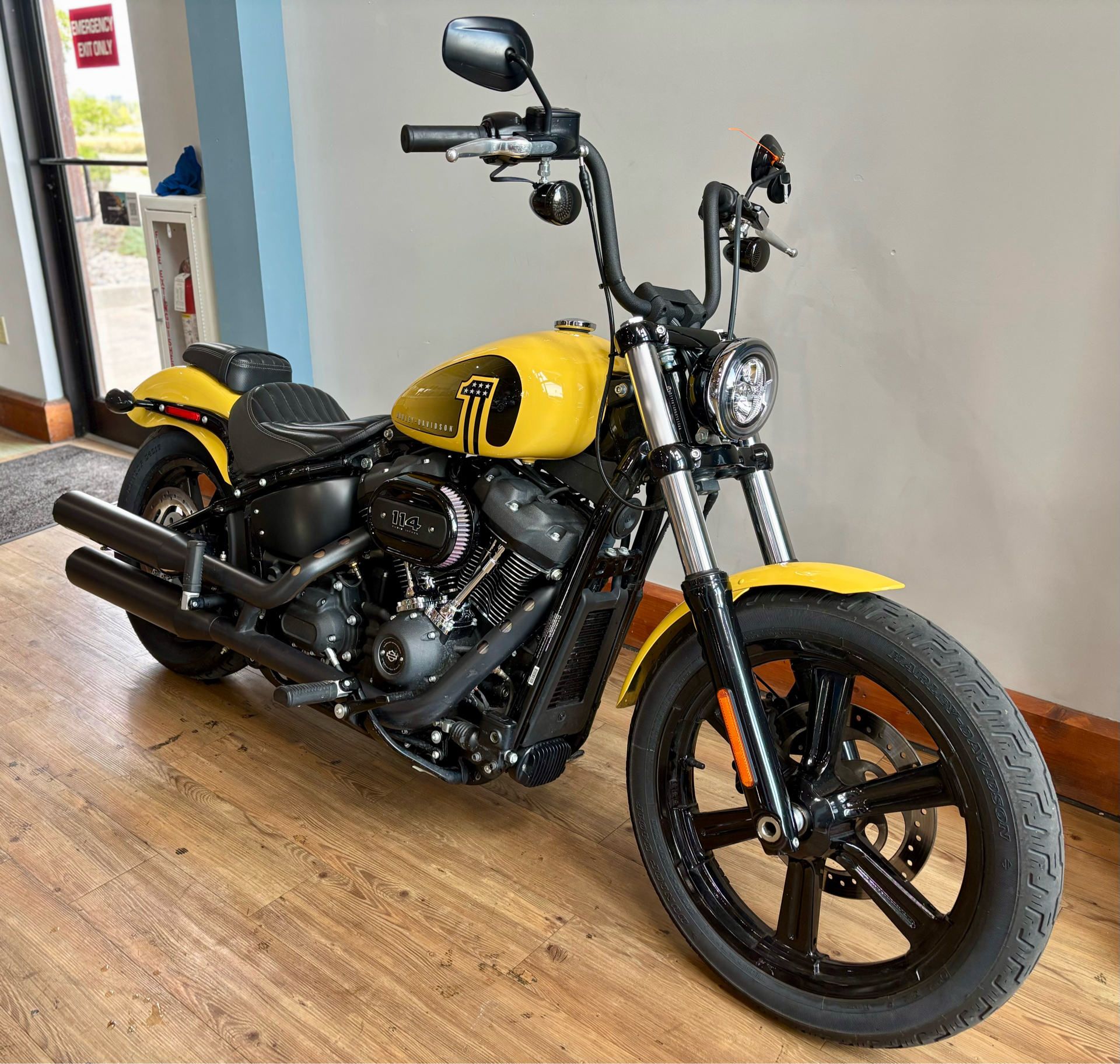 2023 Harley-Davidson Street Bob® 114 in Loveland, Colorado - Photo 2