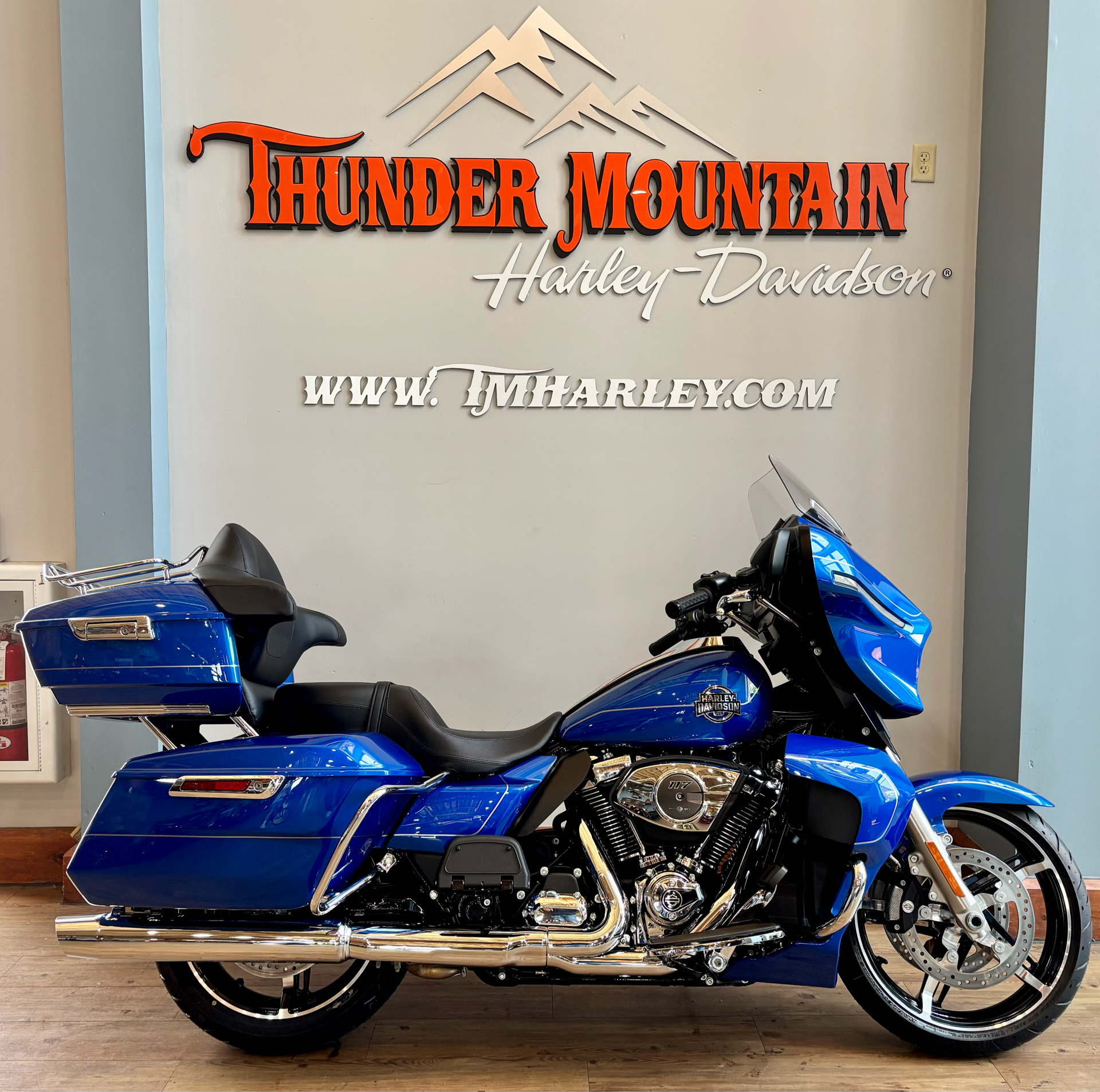 2025 Harley-Davidson Street Glide® Ultra in Loveland, Colorado - Photo 1