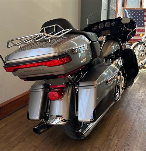 2017 Harley-Davidson Ultra Limited Low in Loveland, Colorado - Photo 5