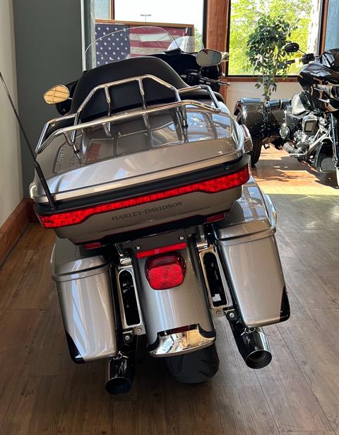 2017 Harley-Davidson Ultra Limited Low in Loveland, Colorado - Photo 6