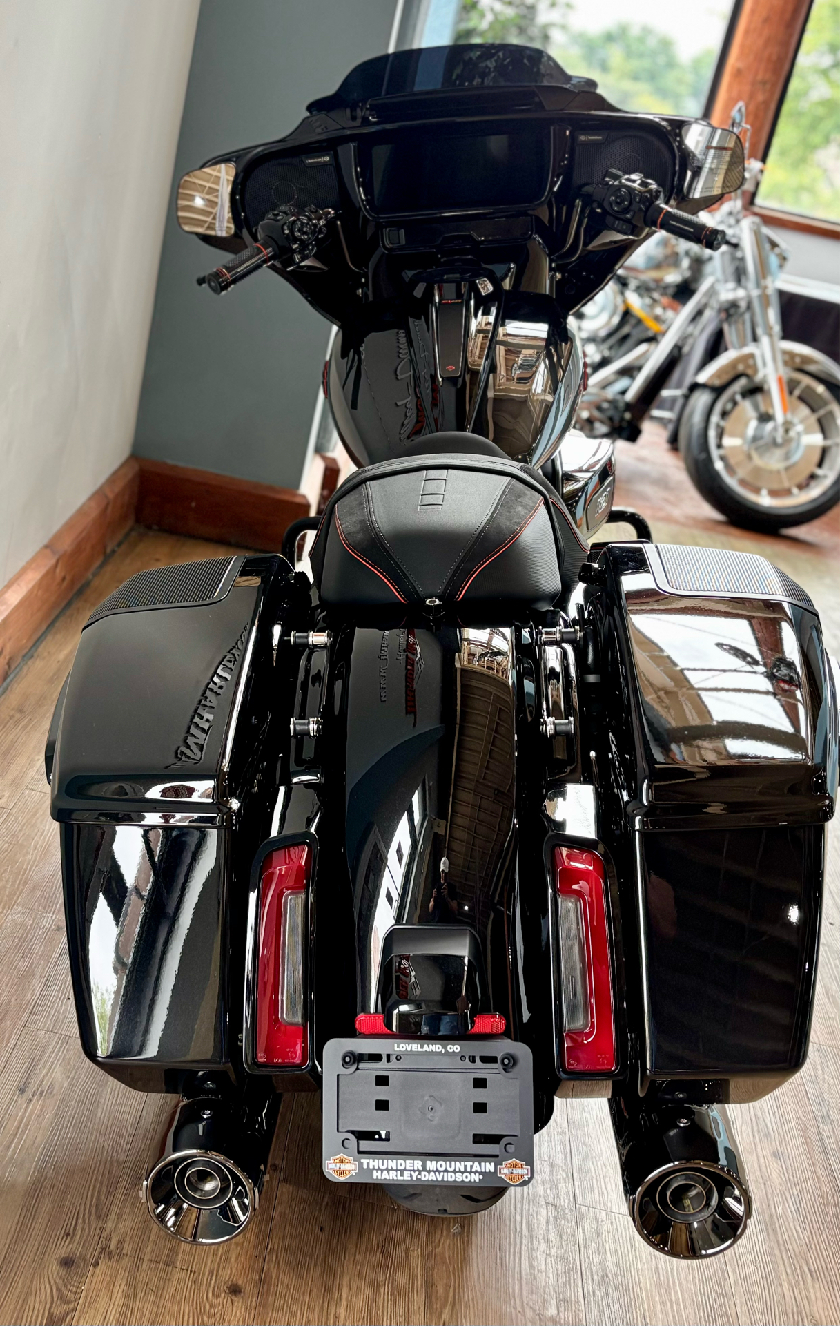 2025 Harley-Davidson CVO™ Street Glide® in Loveland, Colorado - Photo 5